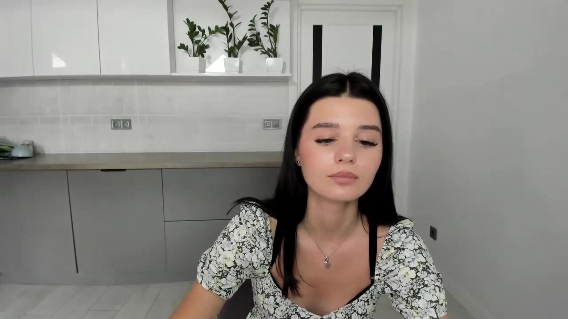 Gallery image thumbnail from Candy_Lovve's myfreecams stream on, 07/04/2023, 10:35 image 3 of 20