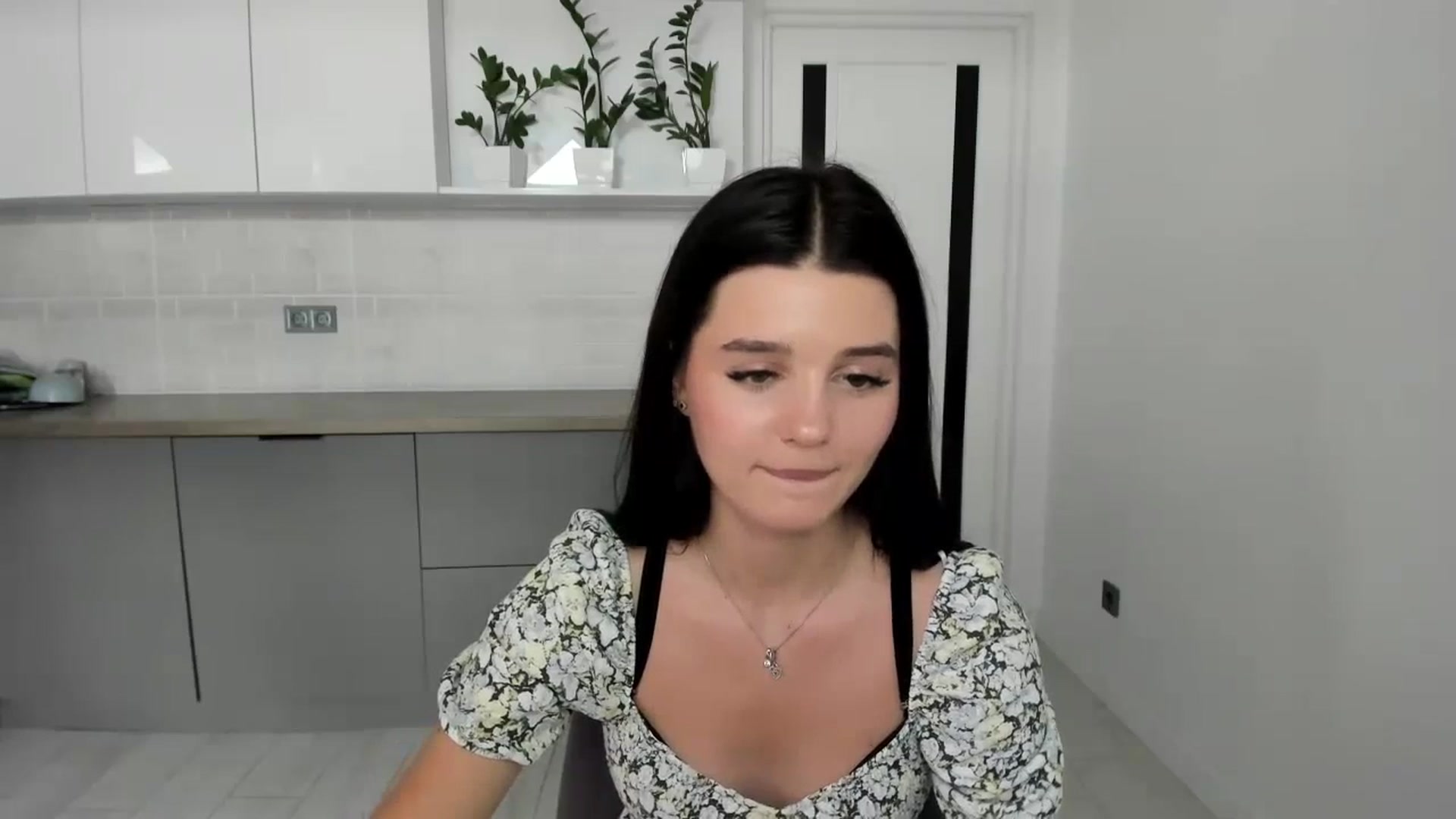 Gallery image thumbnail from Candy_Lovve's myfreecams stream on, 07/04/2023, 10:35 image 10 of 20