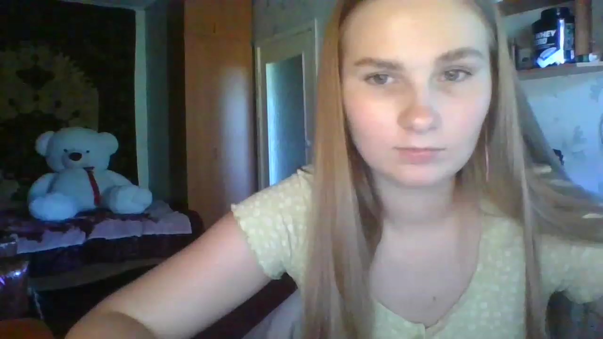 Gallery image thumbnail from Candy_UA's myfreecams stream on, 08/14/2023, 12:55 image 10 of 20