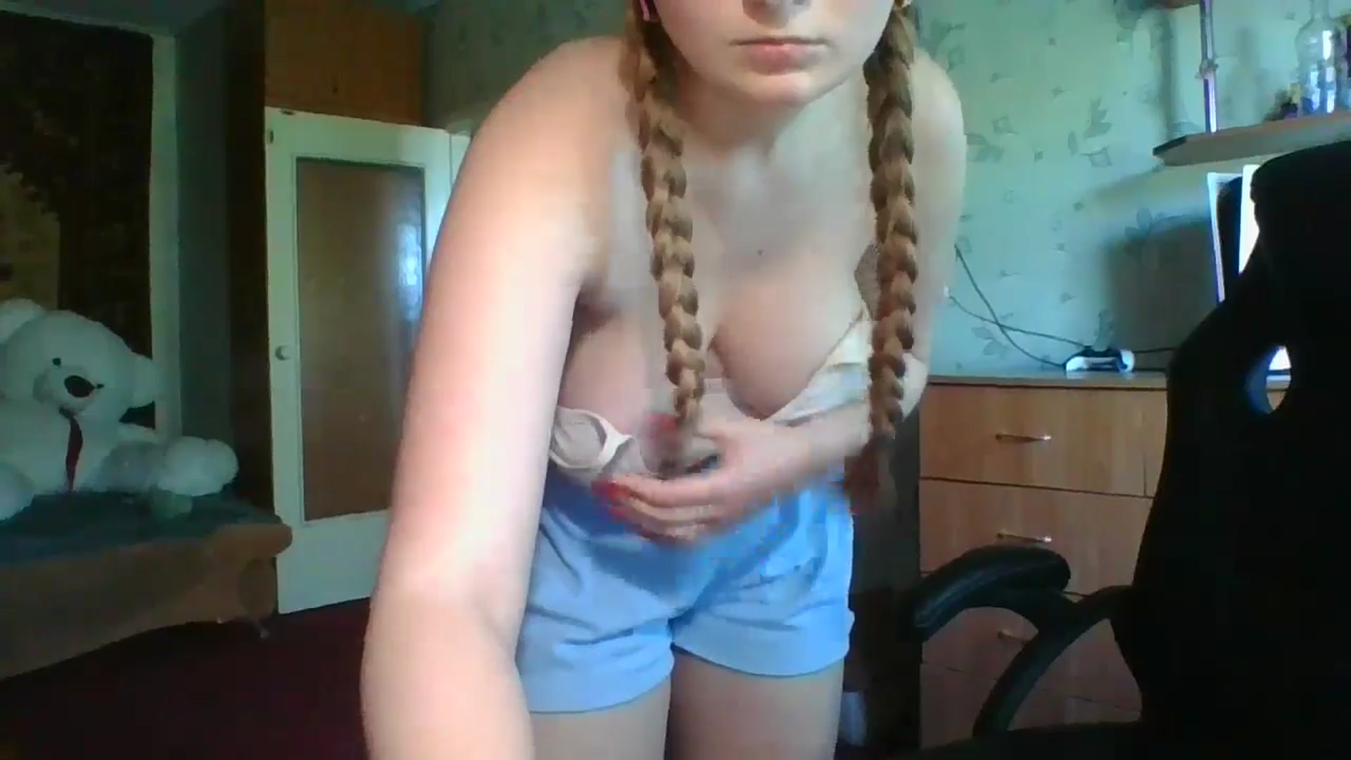 Gallery image thumbnail from Candy_UA's myfreecams stream on, 05/03/2024, 12:01 image 14 of 20
