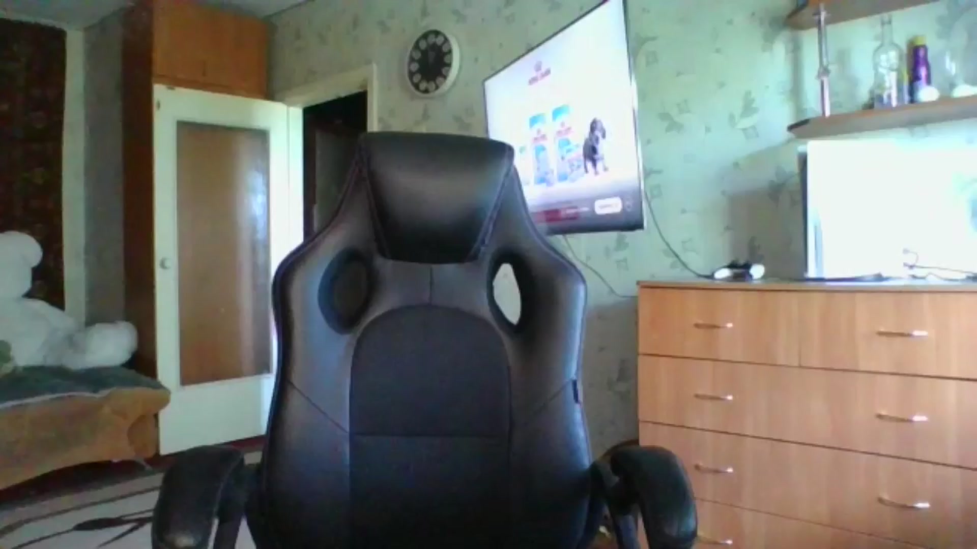 Gallery image thumbnail from Candy_UA's myfreecams stream on, 06/04/2024, 10:04 image 17 of 20