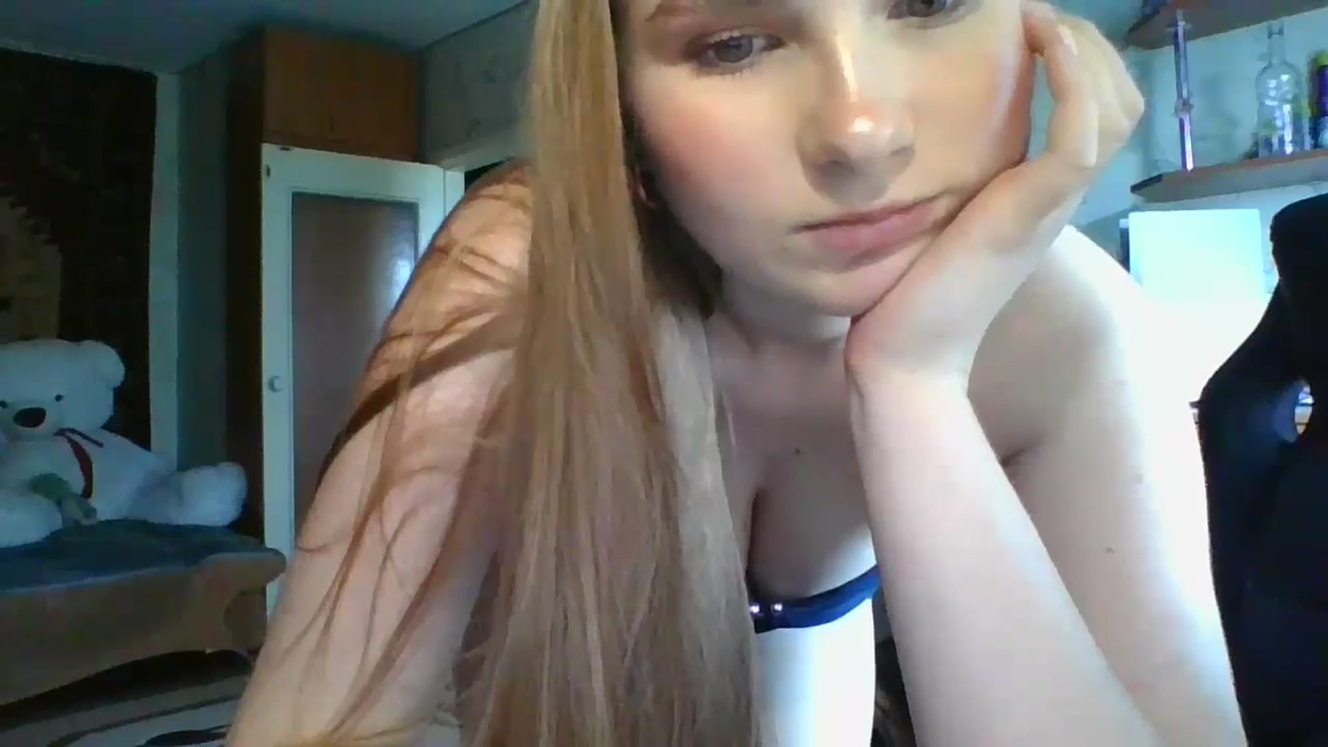 Gallery image thumbnail from Candy_UA's myfreecams stream on, 06/10/2024, 09:44 image 6 of 20