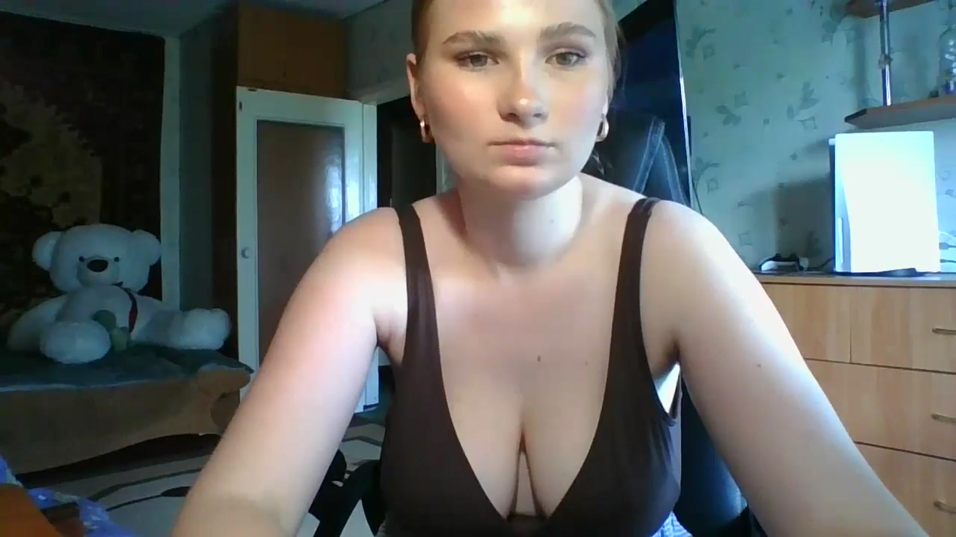 Gallery image thumbnail from Candy_UA's myfreecams stream on, 06/12/2024, 12:25 image 4 of 20