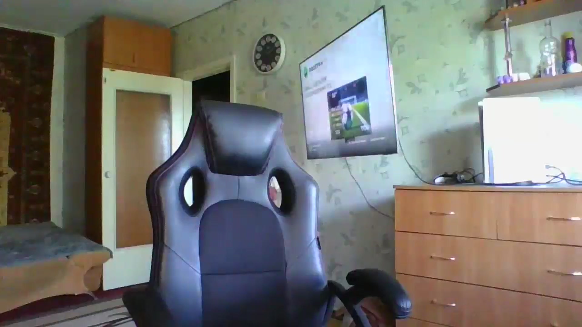 Gallery image thumbnail from Candy_UA's myfreecams stream on, 06/13/2024, 11:25 image 13 of 20