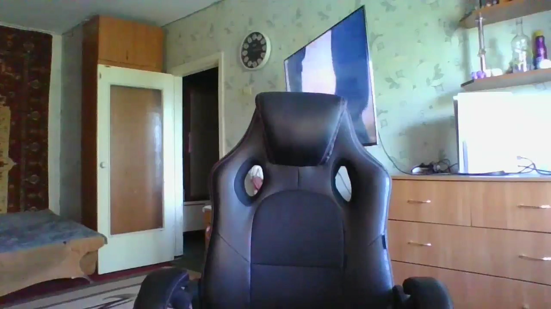 Gallery image thumbnail from Candy_UA's myfreecams stream on, 06/13/2024, 11:25 image 16 of 20