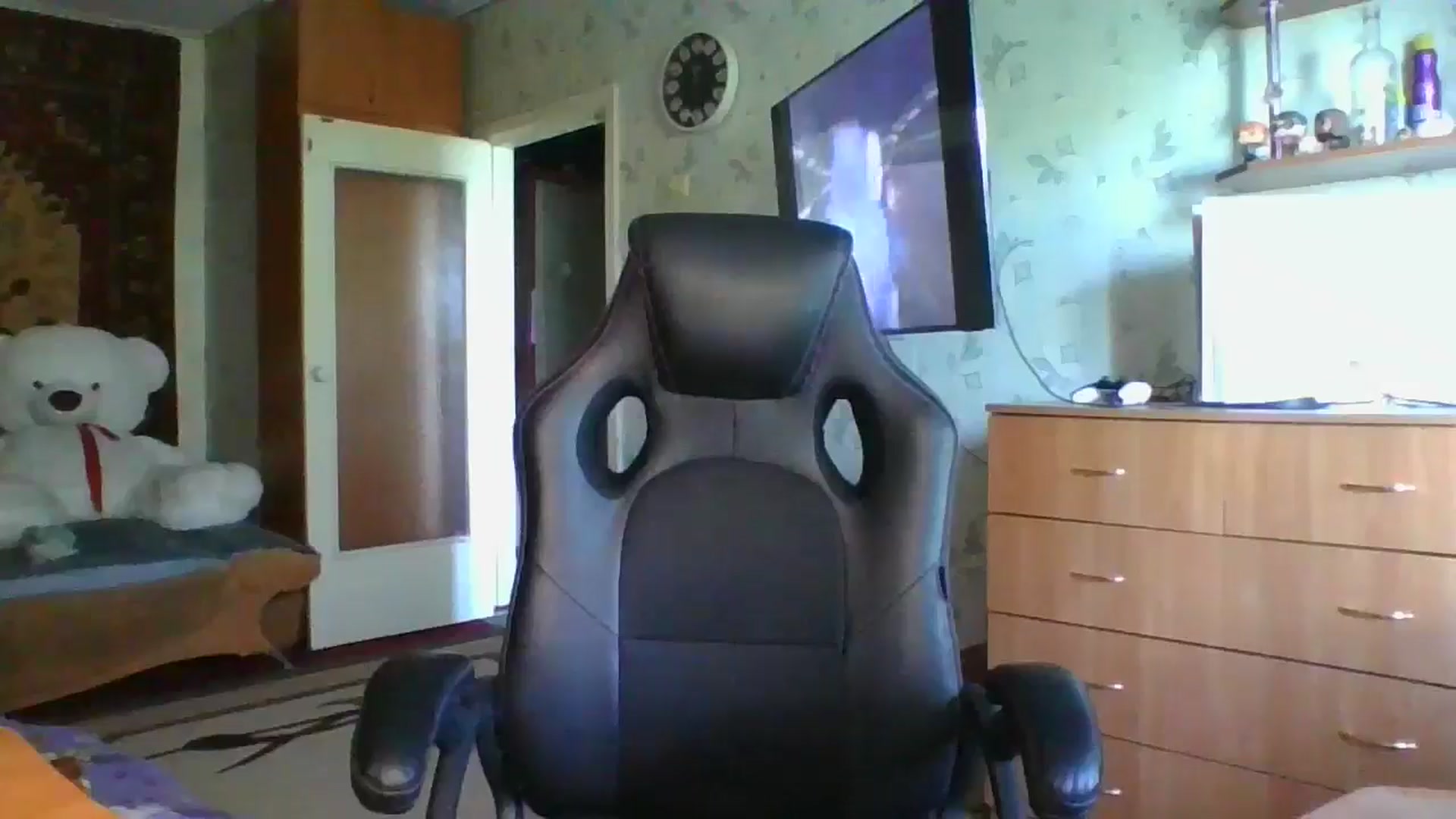 Gallery image thumbnail from Candy_UA's myfreecams stream on, 06/19/2024, 08:51 image 9 of 20