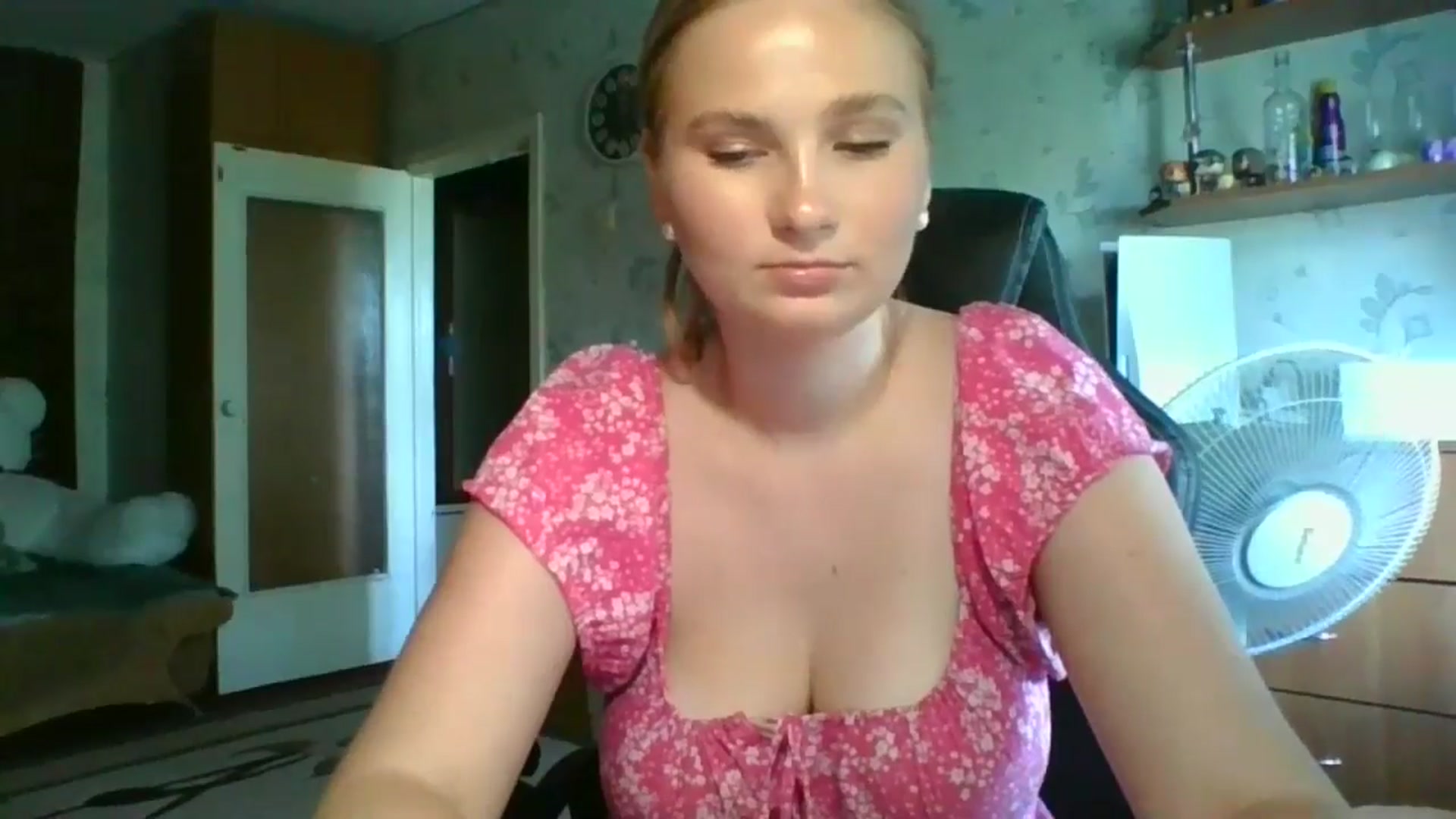 Gallery image thumbnail from Candy_UA's myfreecams stream on, 07/09/2024, 10:27 image 7 of 20