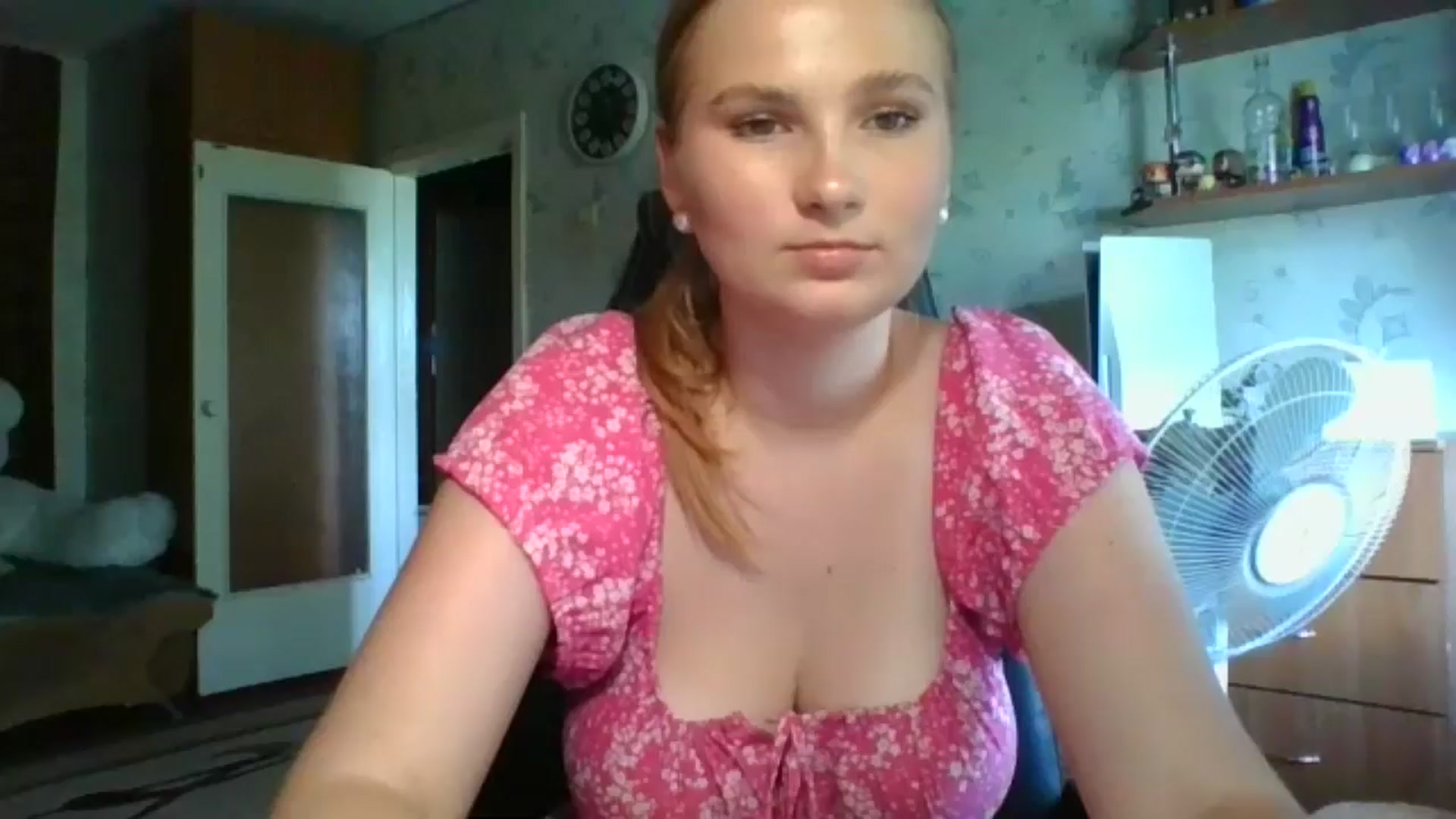 Gallery image thumbnail from Candy_UA's myfreecams stream on, 07/09/2024, 10:27 image 16 of 20
