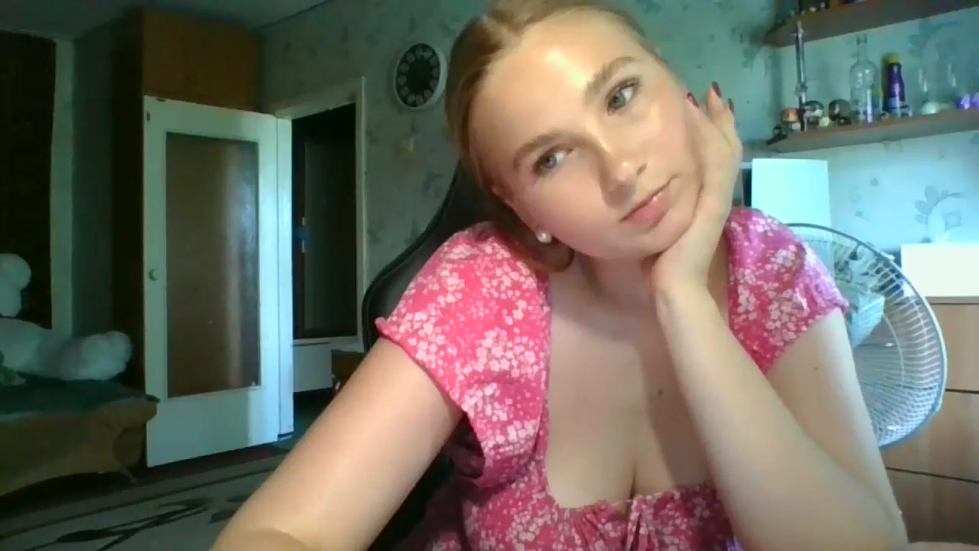 Gallery image thumbnail from Candy_UA's myfreecams stream on, 07/09/2024, 10:27 image 6 of 20