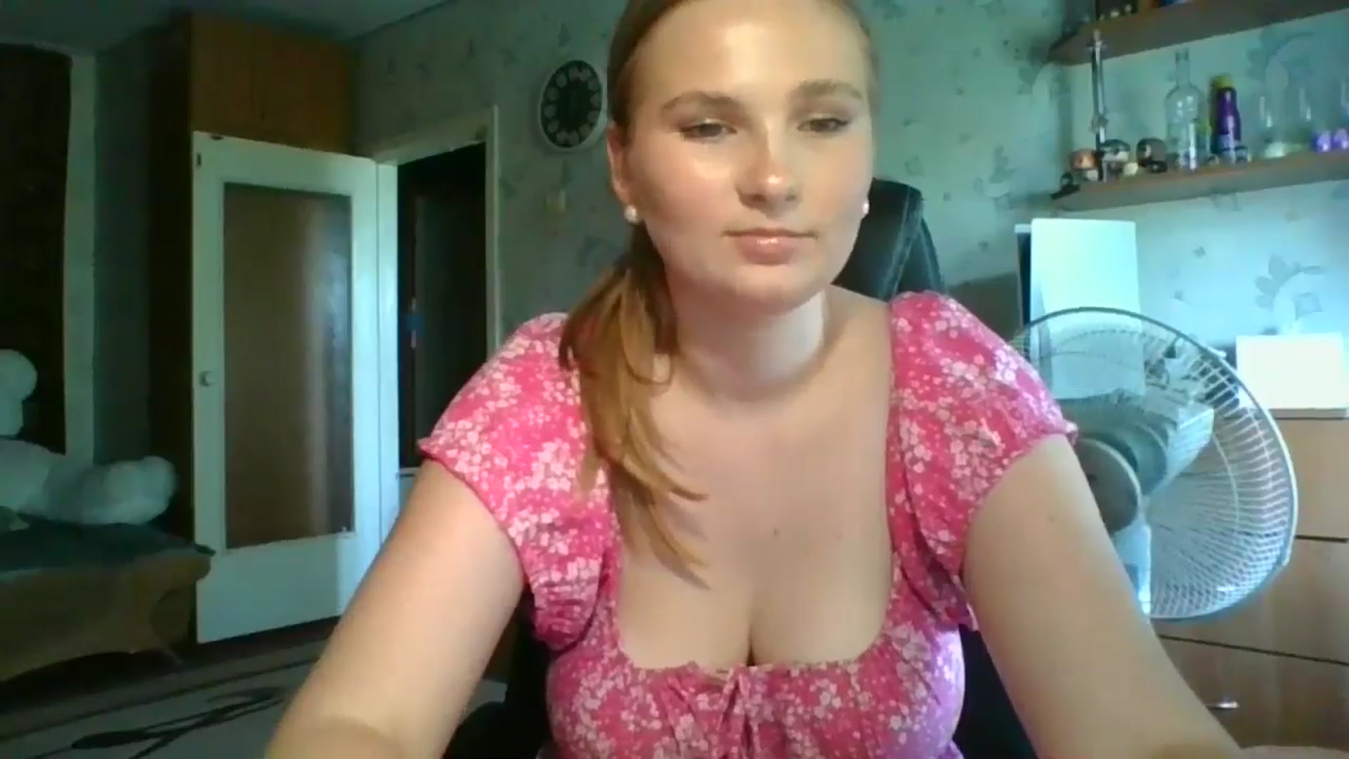 Gallery image thumbnail from Candy_UA's myfreecams stream on, 07/09/2024, 10:27 image 11 of 20