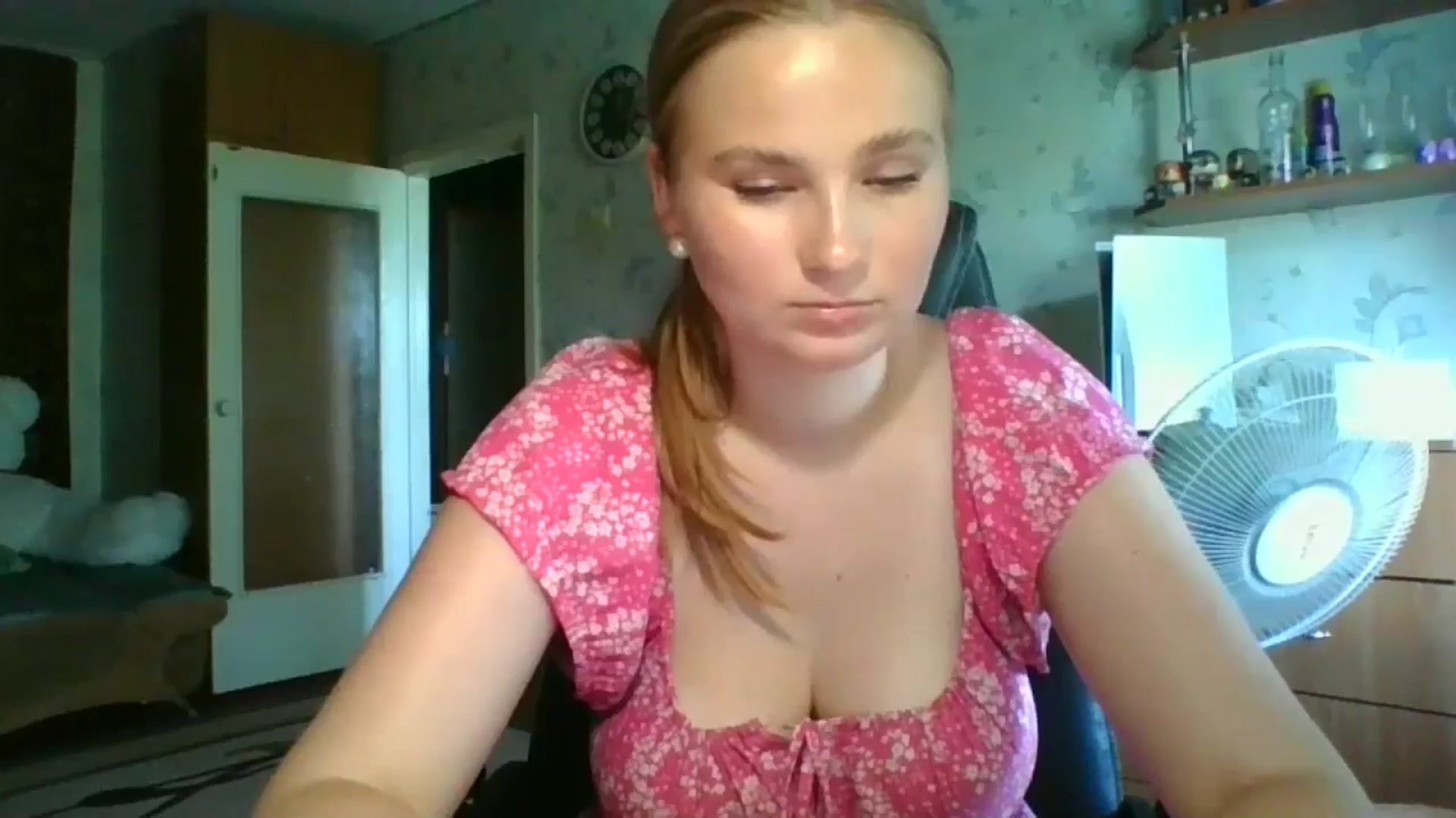 Gallery image thumbnail from Candy_UA's myfreecams stream on, 07/09/2024, 10:27 image 12 of 20
