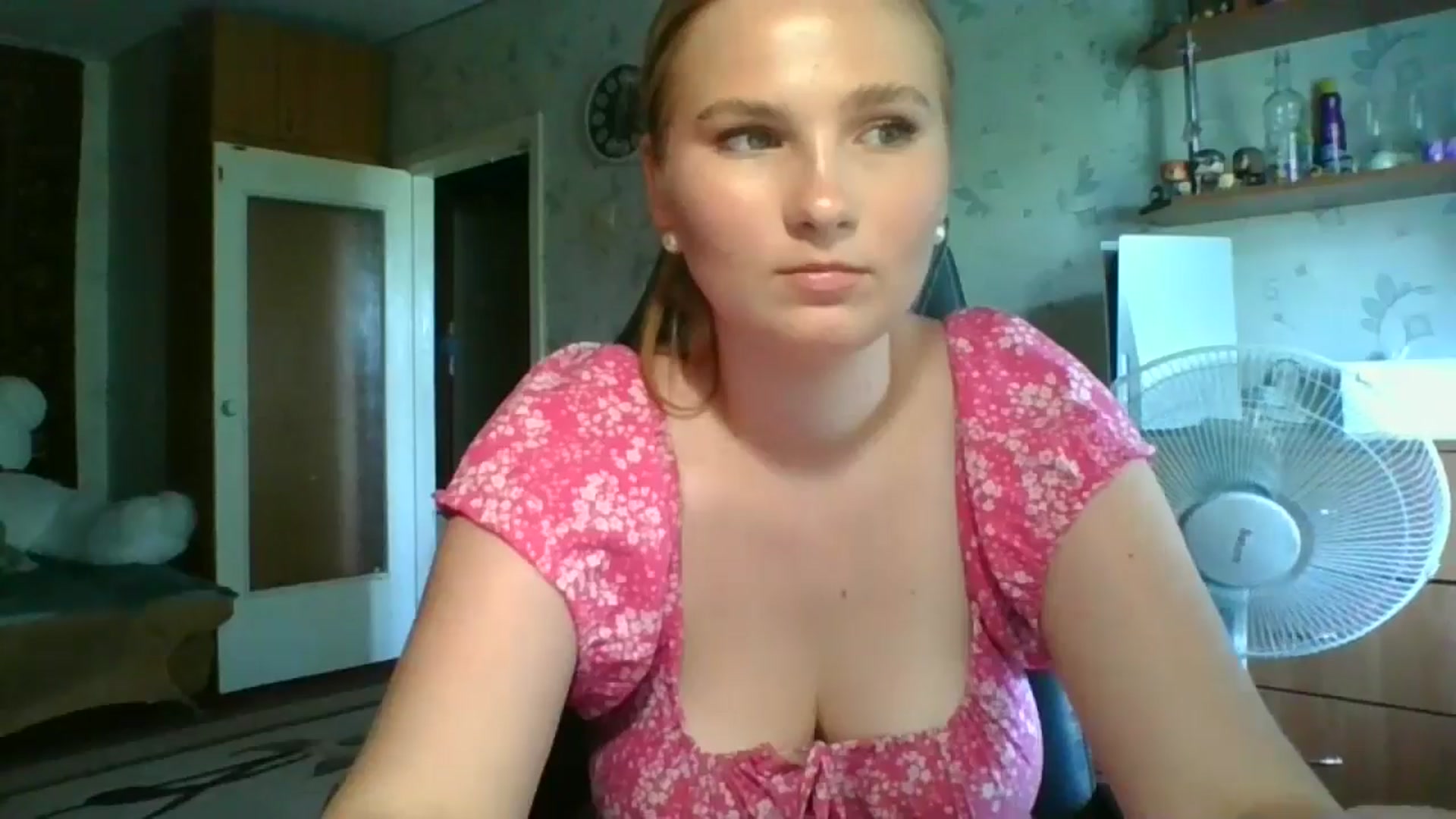 Gallery image thumbnail from Candy_UA's myfreecams stream on, 07/09/2024, 10:27 image 9 of 20