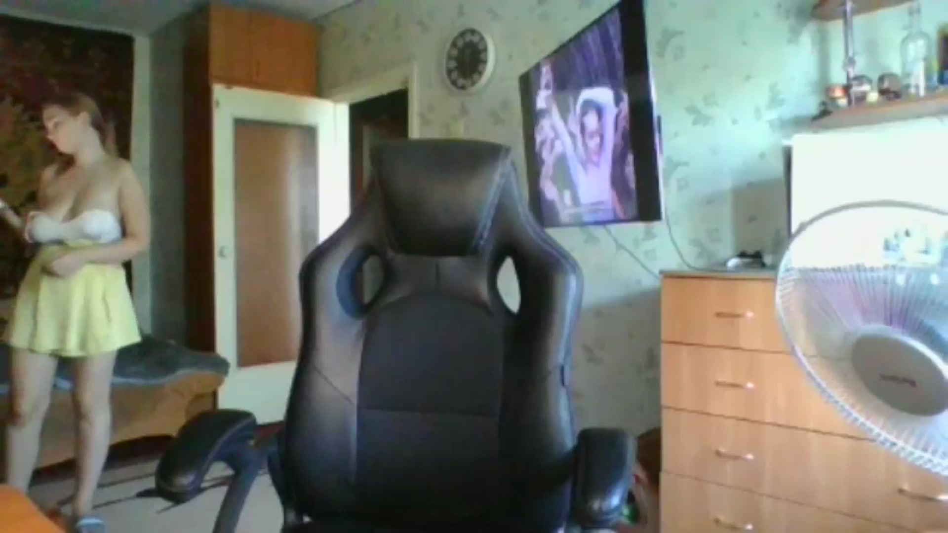 Gallery image thumbnail from Candy_UA's myfreecams stream on, 07/16/2024, 09:01 image 14 of 20