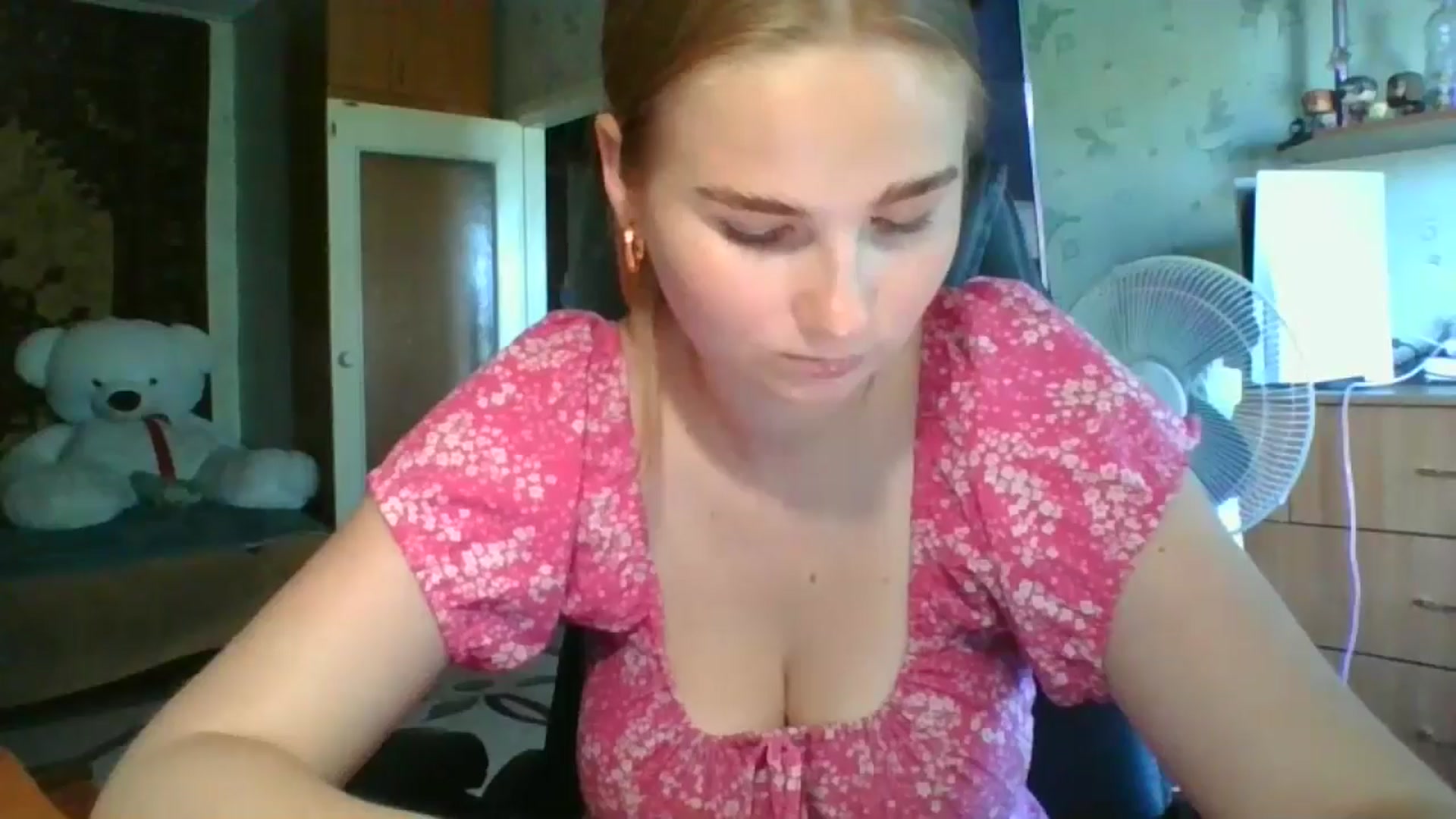 Gallery image thumbnail from Candy_UA's myfreecams stream on, 07/25/2024, 11:58 image 2 of 20