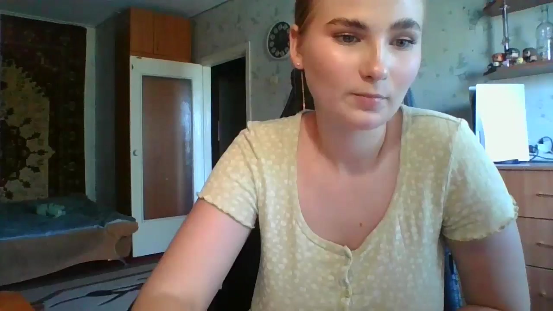 Gallery image thumbnail from Candy_UA's myfreecams stream on, 09/06/2024, 09:20 image 16 of 20