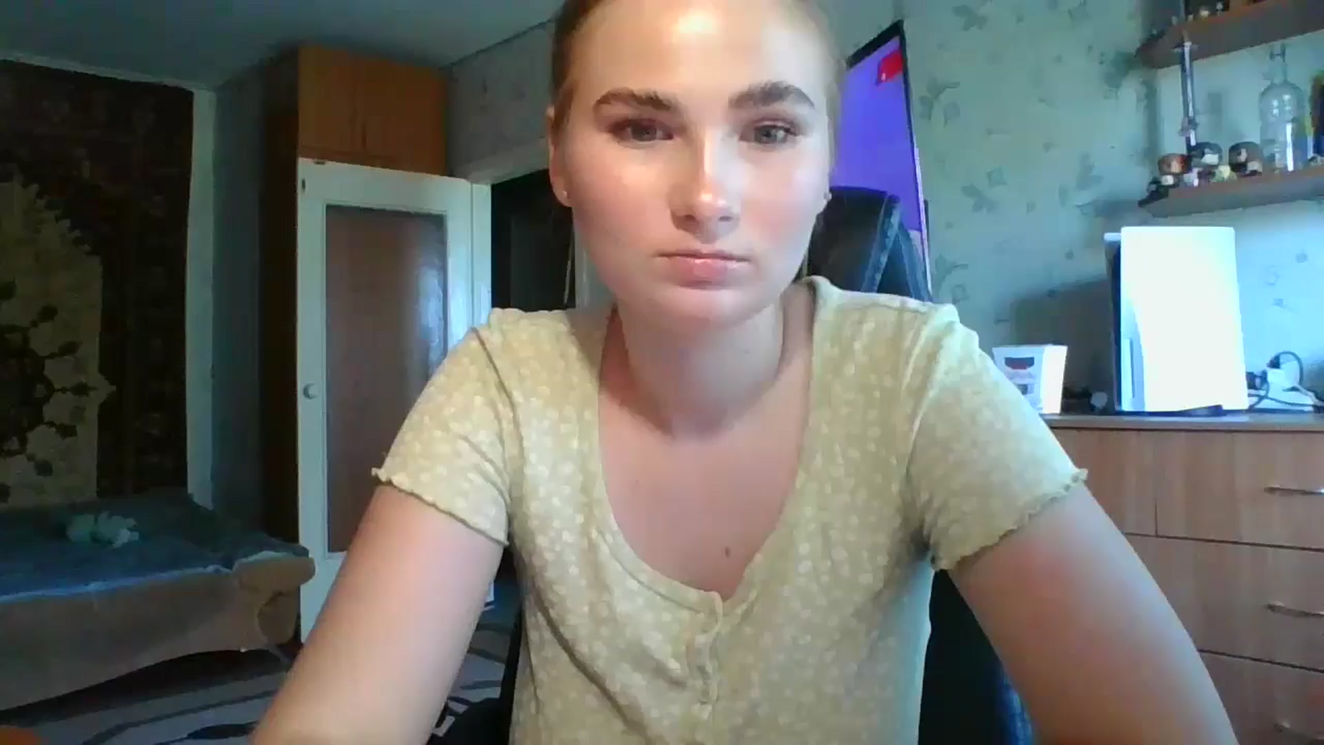 Gallery image thumbnail from Candy_UA's myfreecams stream on, 09/06/2024, 09:20 image 1 of 20