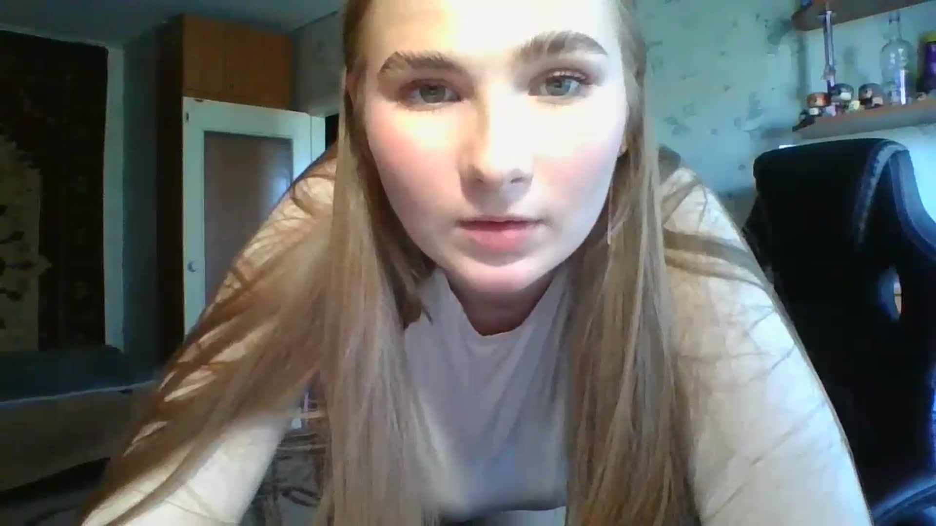 Gallery image thumbnail from Candy_UA's myfreecams stream on, 09/09/2024, 10:32 image 15 of 20