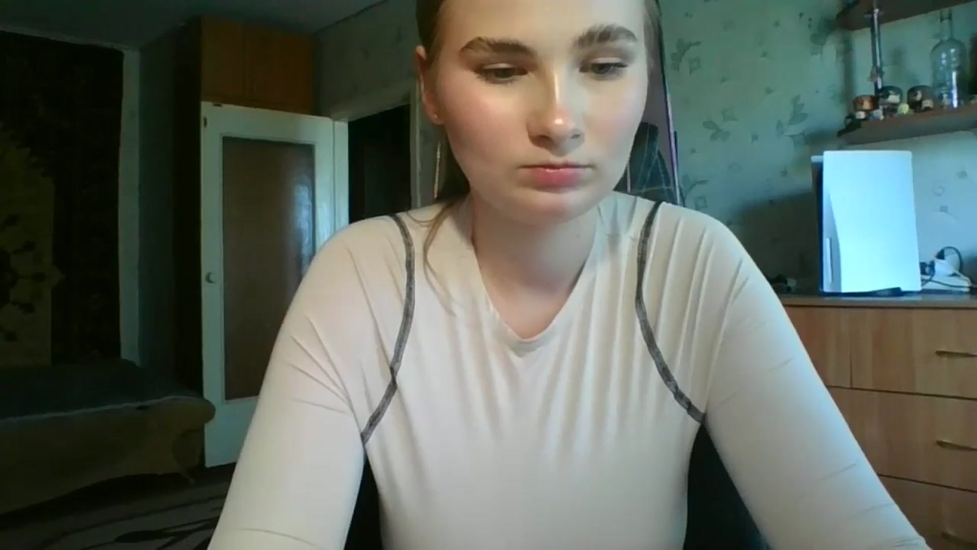 Gallery image thumbnail from Candy_UA's myfreecams stream on, 09/09/2024, 10:32 image 16 of 20