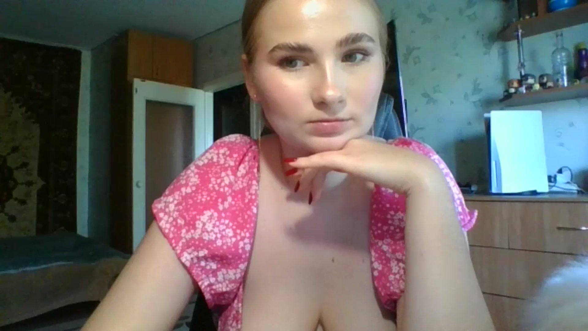 Gallery image thumbnail from Candy_UA's myfreecams stream on, 09/11/2024, 11:09 image 5 of 20