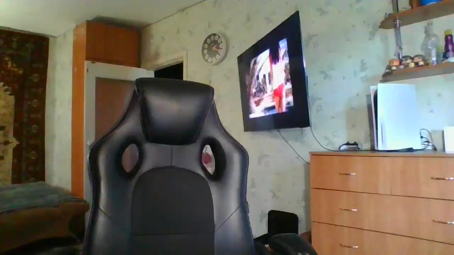 Gallery image thumbnail from Candy_UA's myfreecams stream on, 10/07/2024, 11:24 image 10 of 20