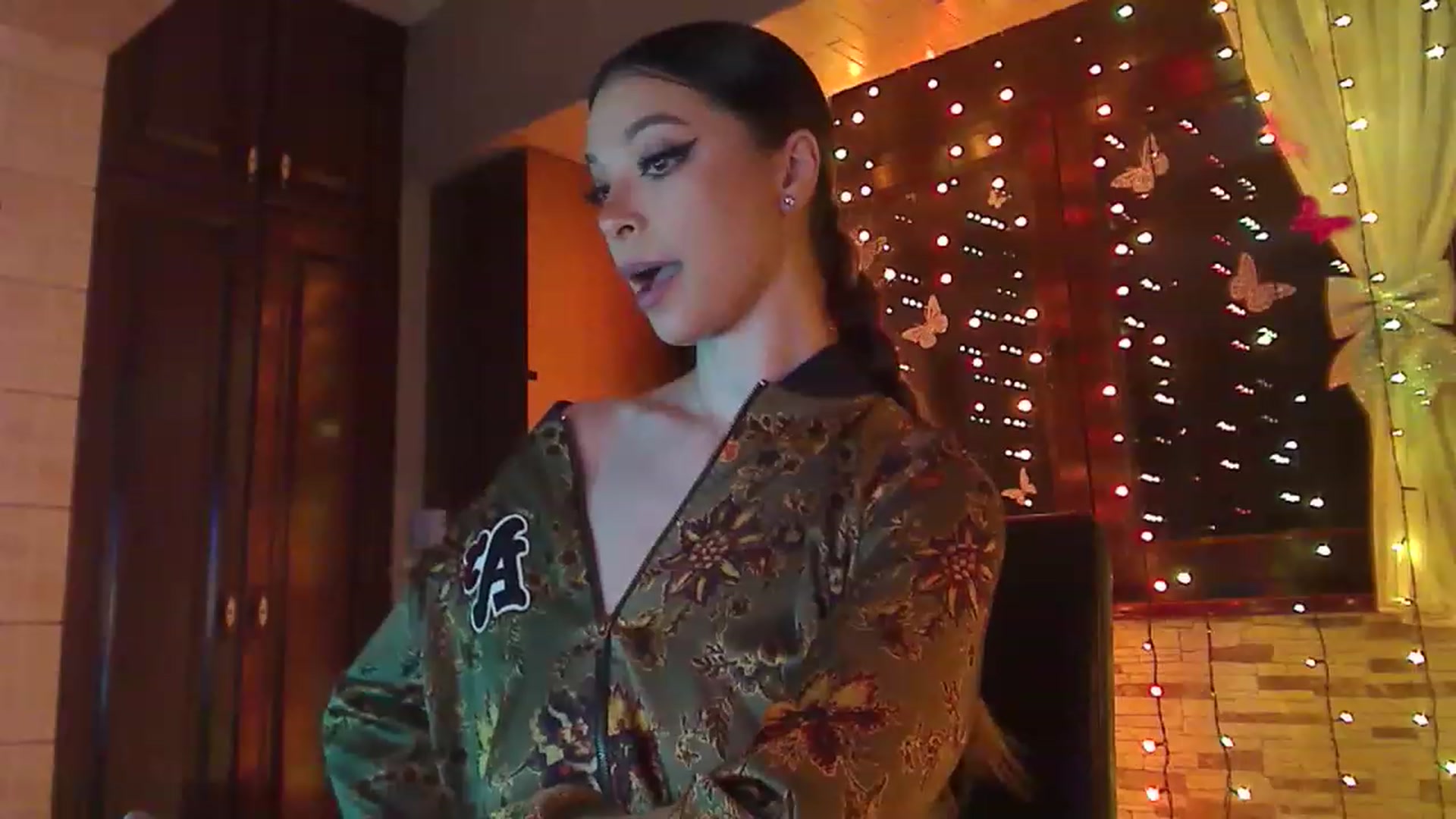 Gallery image thumbnail from Candy_ce's myfreecams stream on, 04/03/2023, 02:49 image 2 of 20