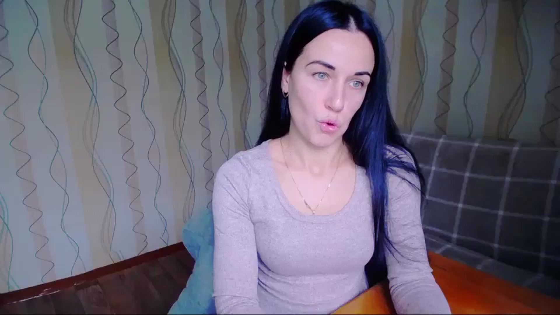 Gallery image thumbnail from Candy_swet's myfreecams stream on, 11/08/2024, 10:07 image 7 of 20
