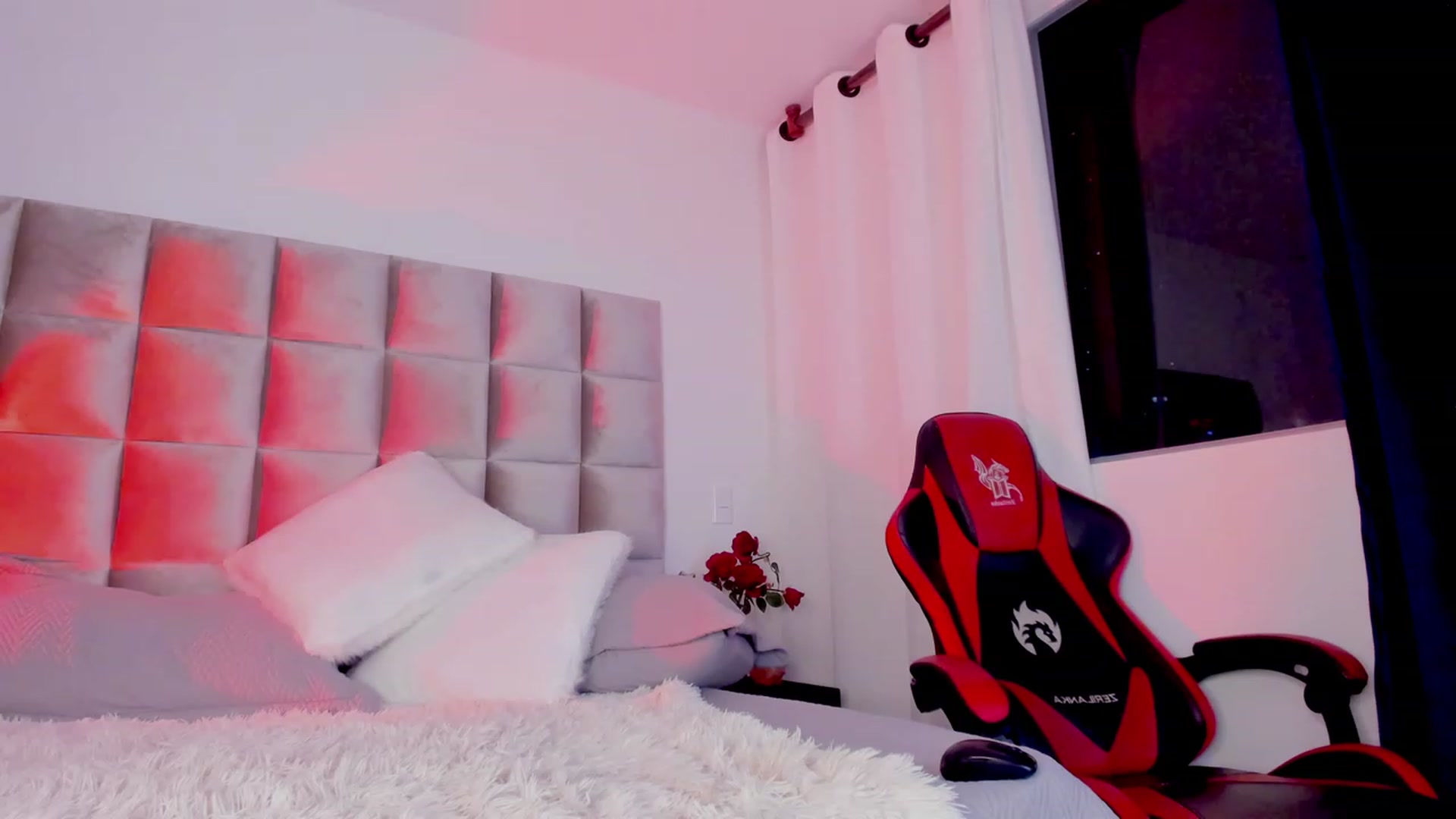 Gallery image thumbnail from Candyred88's myfreecams stream on, 11/16/2022, 08:31 image 8 of 20