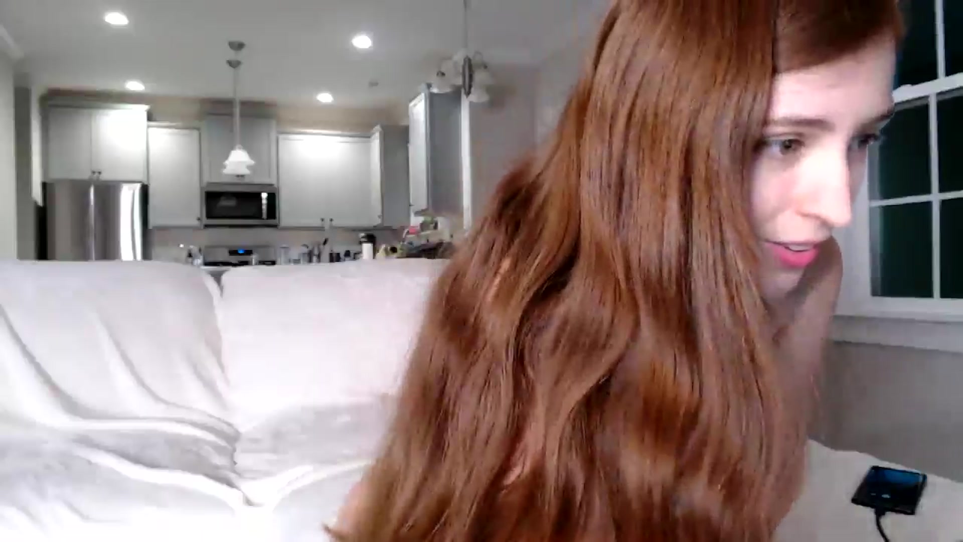 Gallery image thumbnail from Candyredhead's myfreecams stream on, 08/06/2025, 02:38 image 16 of 20