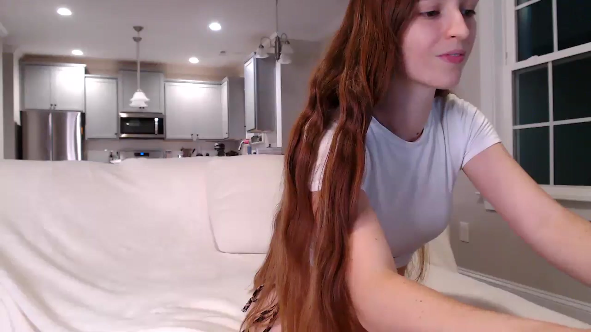 Gallery image thumbnail from Candyredhead's myfreecams stream on, 08/22/2025, 04:10 image 2 of 20