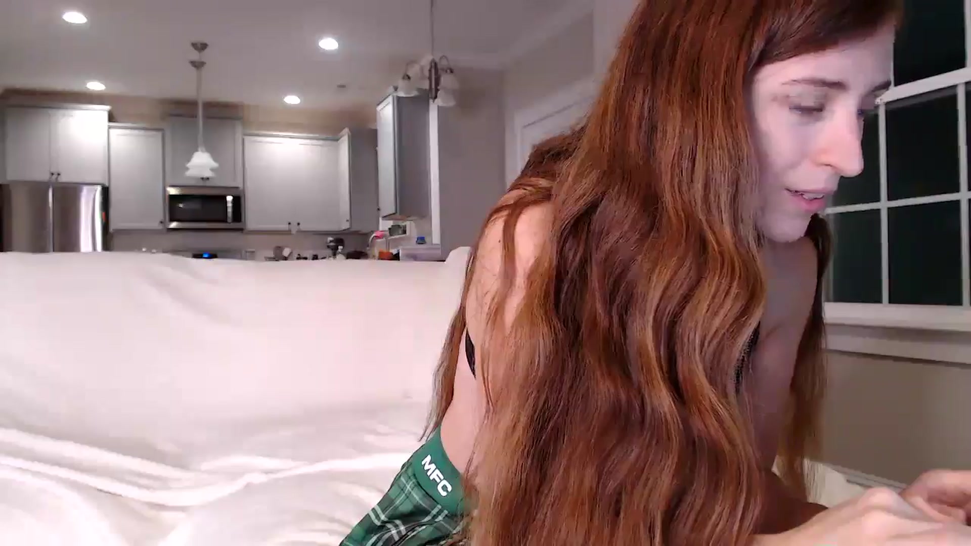 Gallery image thumbnail from Candyredhead's myfreecams stream on, 08/26/2025, 02:43 image 12 of 20