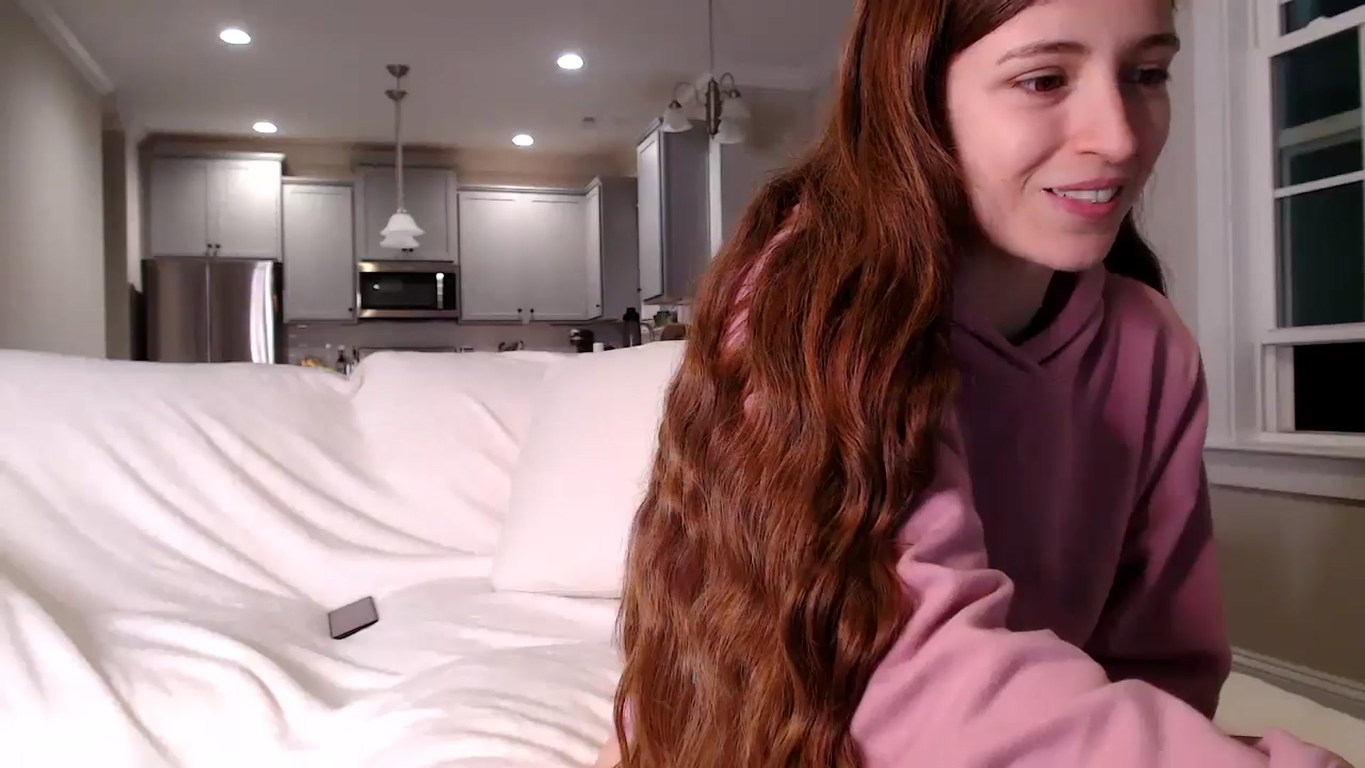 Gallery image thumbnail from Candyredhead's myfreecams stream on, 09/09/2025, 04:27 image 10 of 20