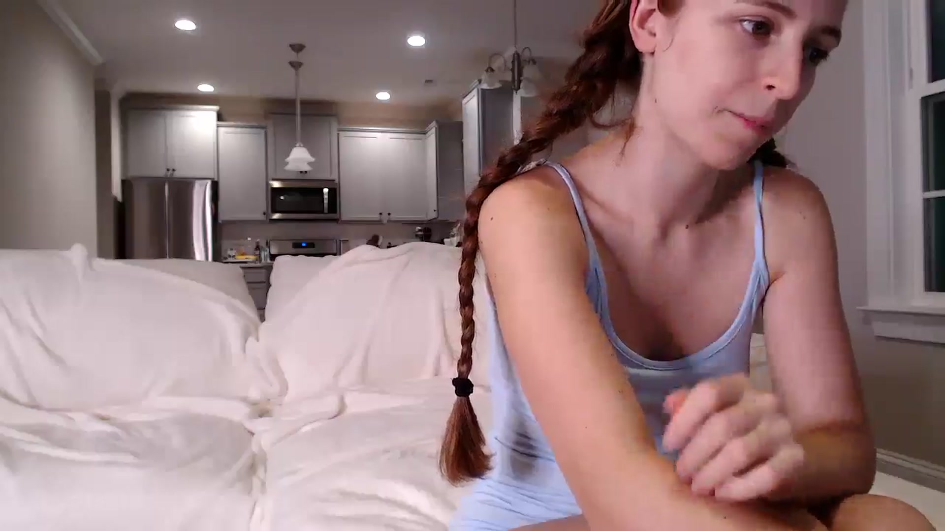 Gallery image thumbnail from Candyredhead's myfreecams stream on, 09/17/2025, 02:37 image 17 of 20