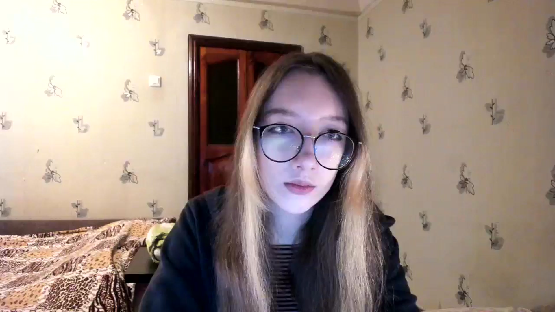 Gallery image thumbnail from CandyyCrushh's myfreecams stream on, 10/24/2024, 17:39 image 13 of 20