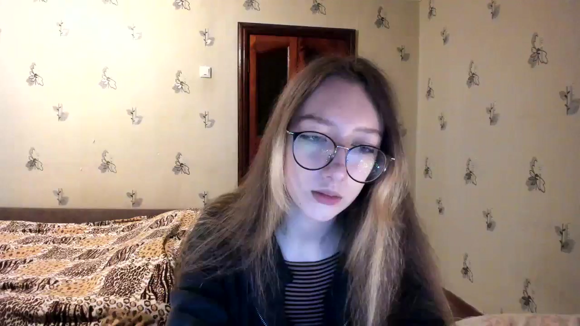 Gallery image thumbnail from CandyyCrushh's myfreecams stream on, 10/24/2024, 20:29 image 1 of 20