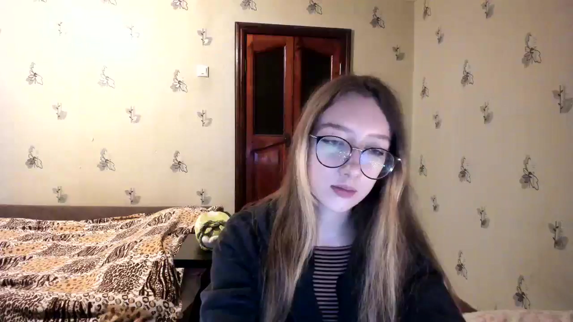 Gallery image thumbnail from CandyyCrushh's myfreecams stream on, 10/24/2024, 20:29 image 17 of 20