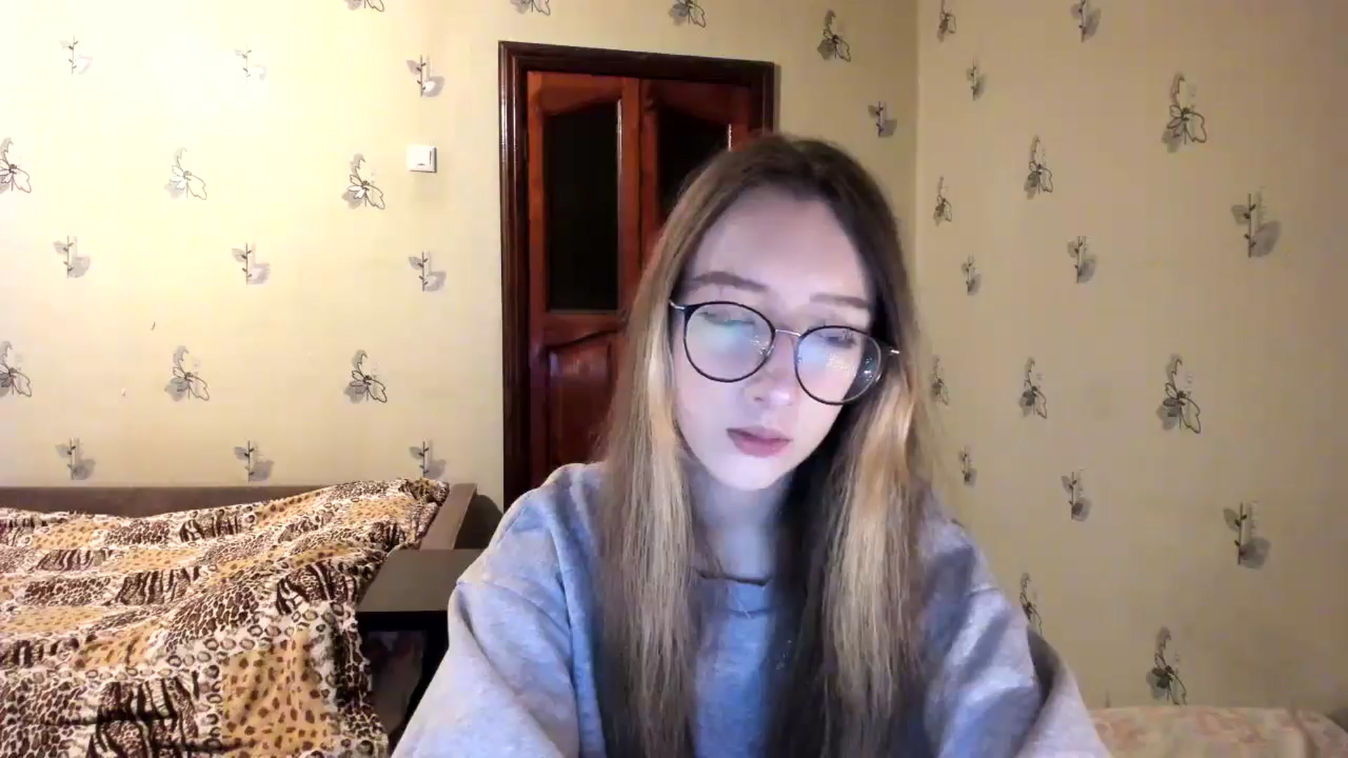 Gallery image thumbnail from CandyyCrushh's myfreecams stream on, 10/26/2024, 15:00 image 4 of 20