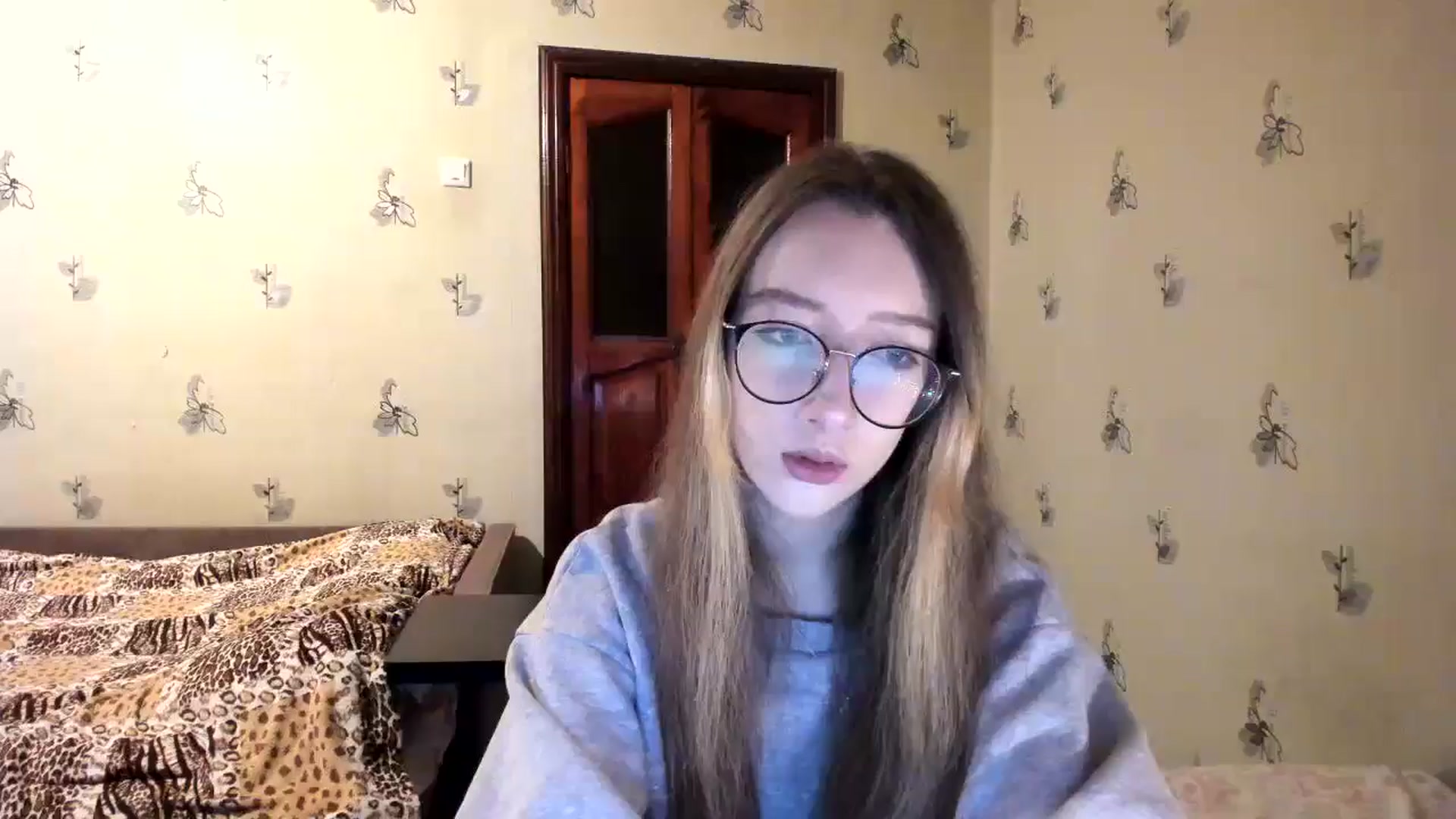 Gallery image thumbnail from CandyyCrushh's myfreecams stream on, 10/26/2024, 15:00 image 19 of 20