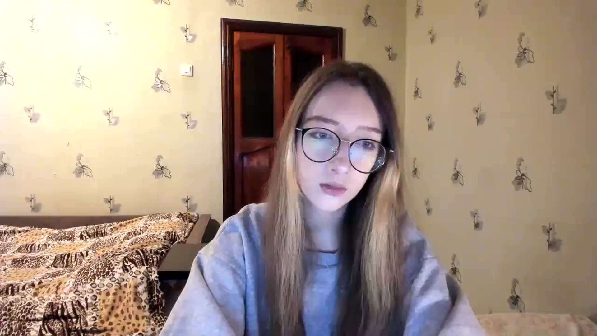 Gallery image thumbnail from CandyyCrushh's myfreecams stream on, 10/26/2024, 15:00 image 2 of 20