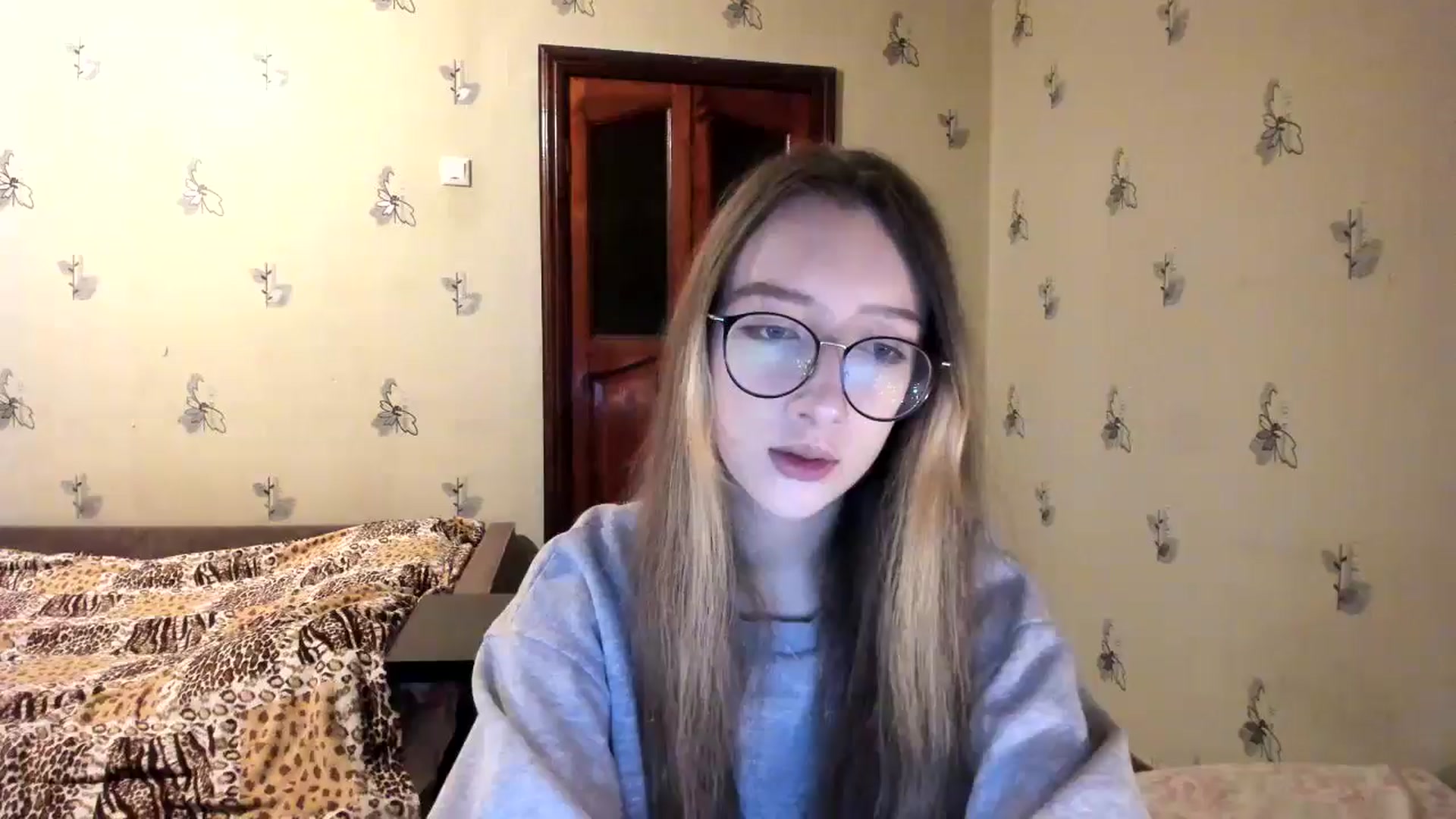 Gallery image thumbnail from CandyyCrushh's myfreecams stream on, 10/26/2024, 15:00 image 6 of 20