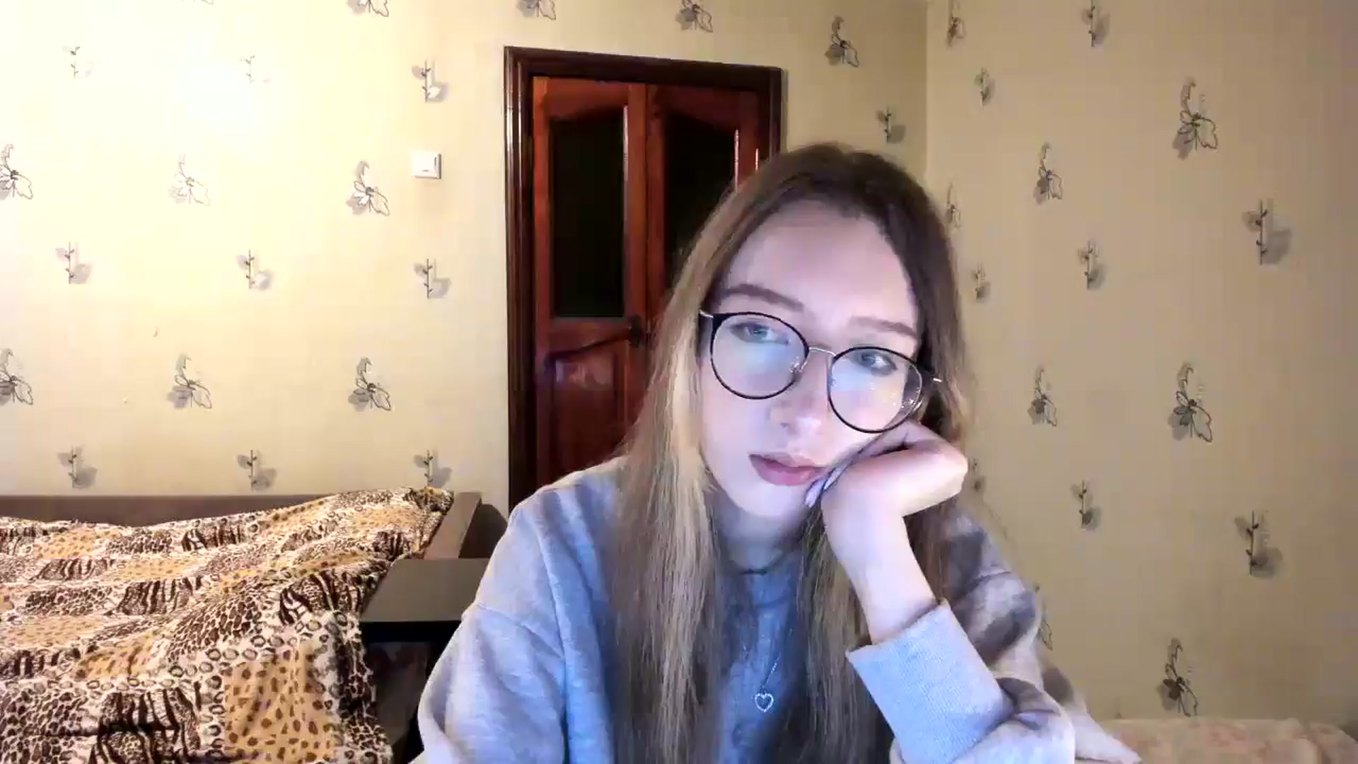 Gallery image thumbnail from CandyyCrushh's myfreecams stream on, 10/26/2024, 16:02 image 4 of 20