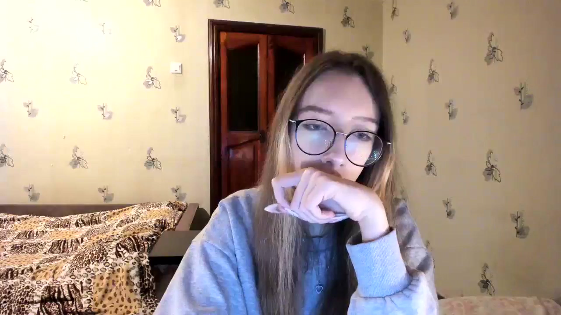 Gallery image thumbnail from CandyyCrushh's myfreecams stream on, 10/26/2024, 16:02 image 15 of 20