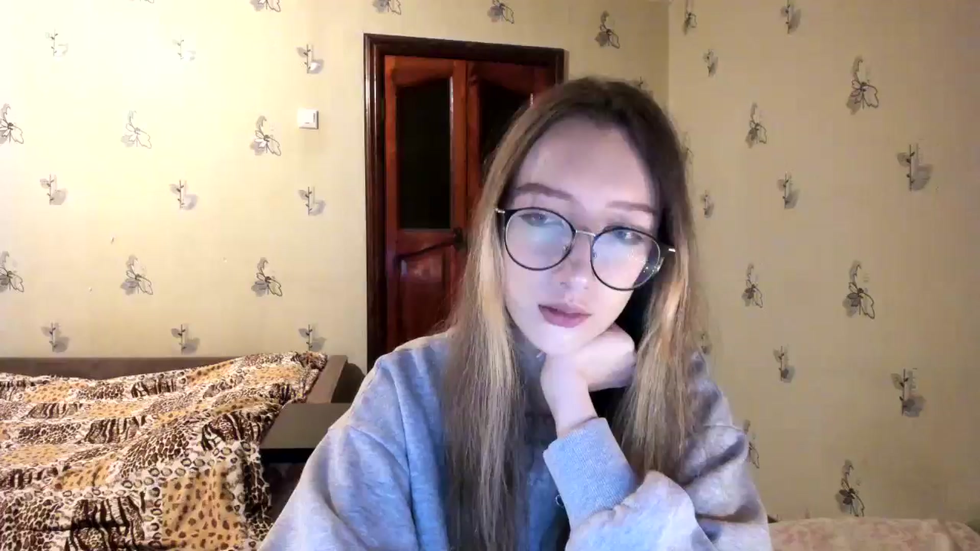 Gallery image thumbnail from CandyyCrushh's myfreecams stream on, 10/26/2024, 16:02 image 13 of 20