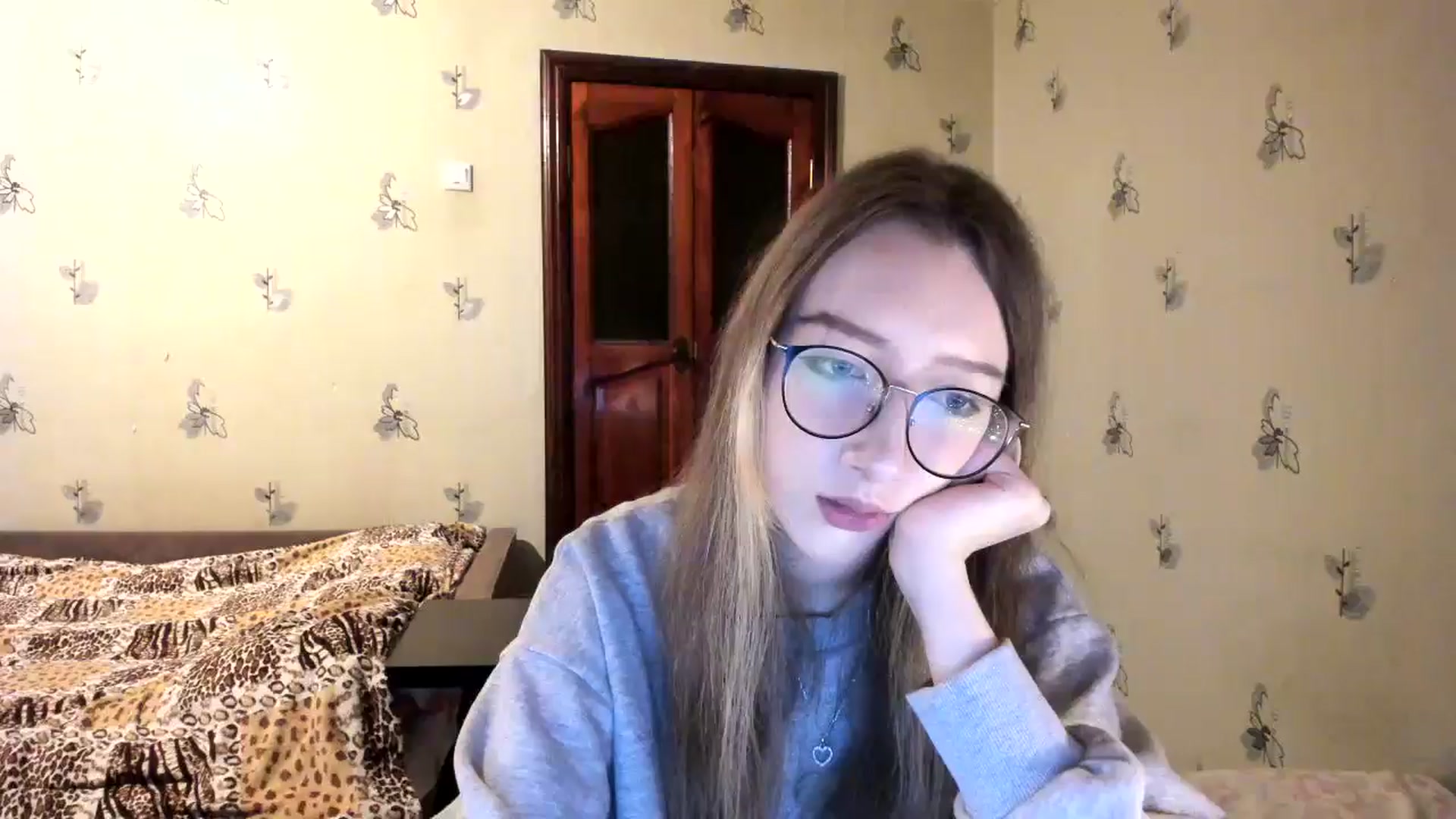 Gallery image thumbnail from CandyyCrushh's myfreecams stream on, 10/26/2024, 16:02 image 3 of 20