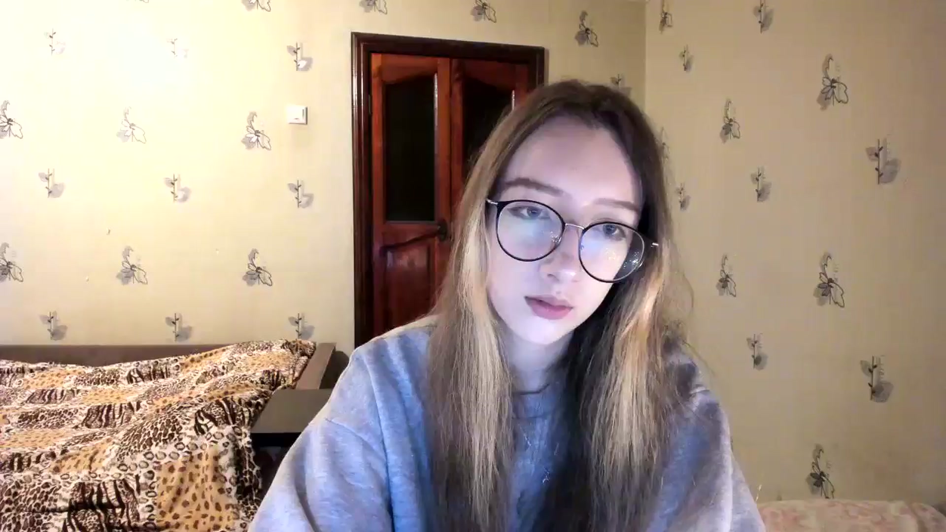Gallery image thumbnail from CandyyCrushh's myfreecams stream on, 10/26/2024, 16:02 image 7 of 20