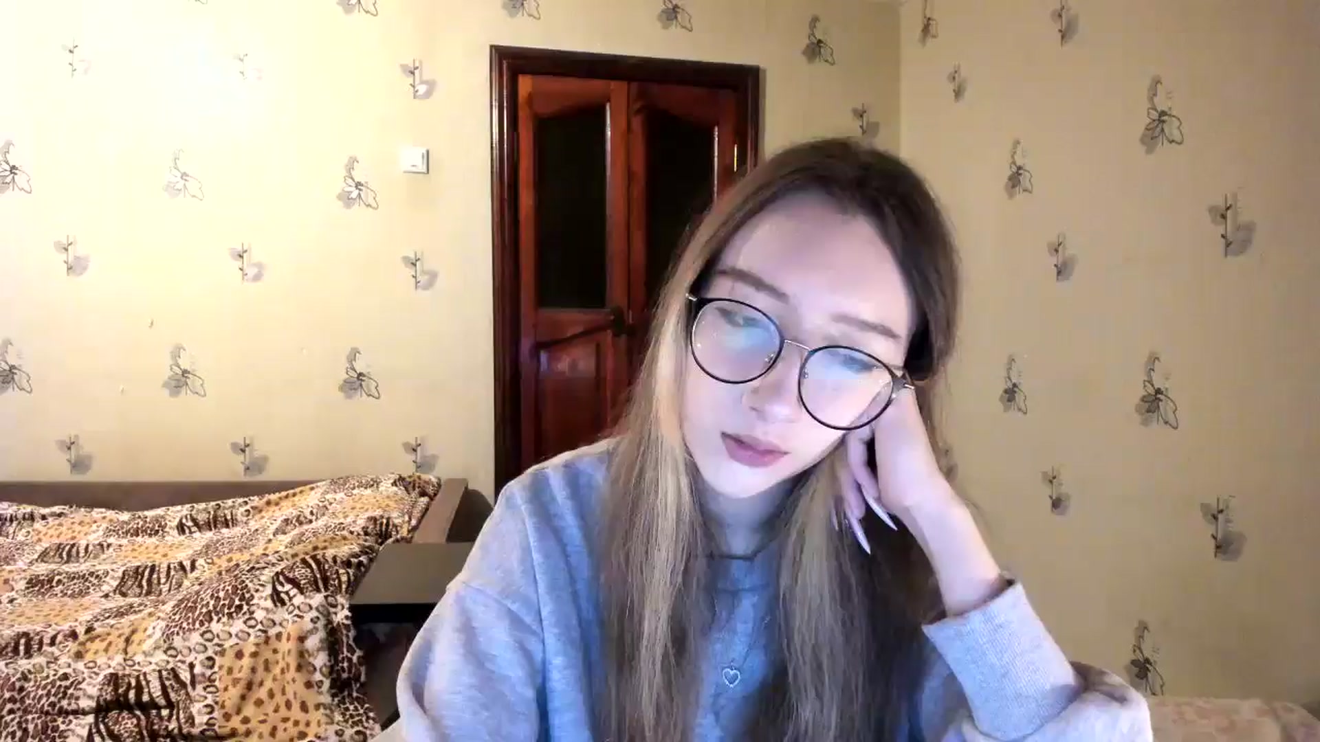 Gallery image thumbnail from CandyyCrushh's myfreecams stream on, 10/26/2024, 16:02 image 2 of 20
