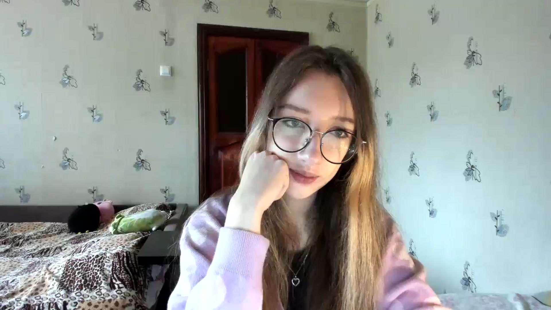 Gallery image thumbnail from CandyyCrushh's myfreecams stream on, 10/27/2024, 10:53 image 8 of 20