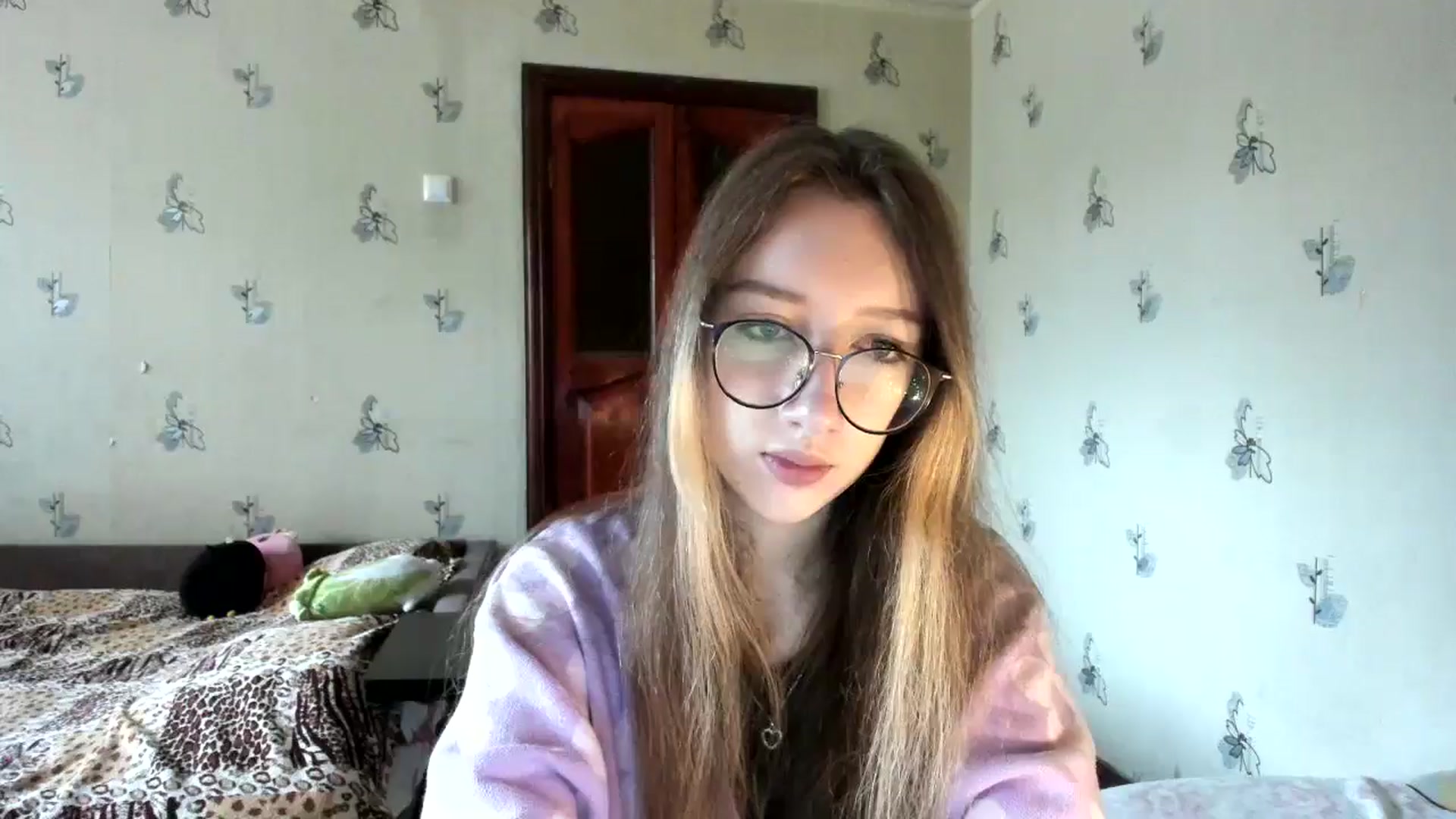 Gallery image thumbnail from CandyyCrushh's myfreecams stream on, 10/27/2024, 10:53 image 19 of 20