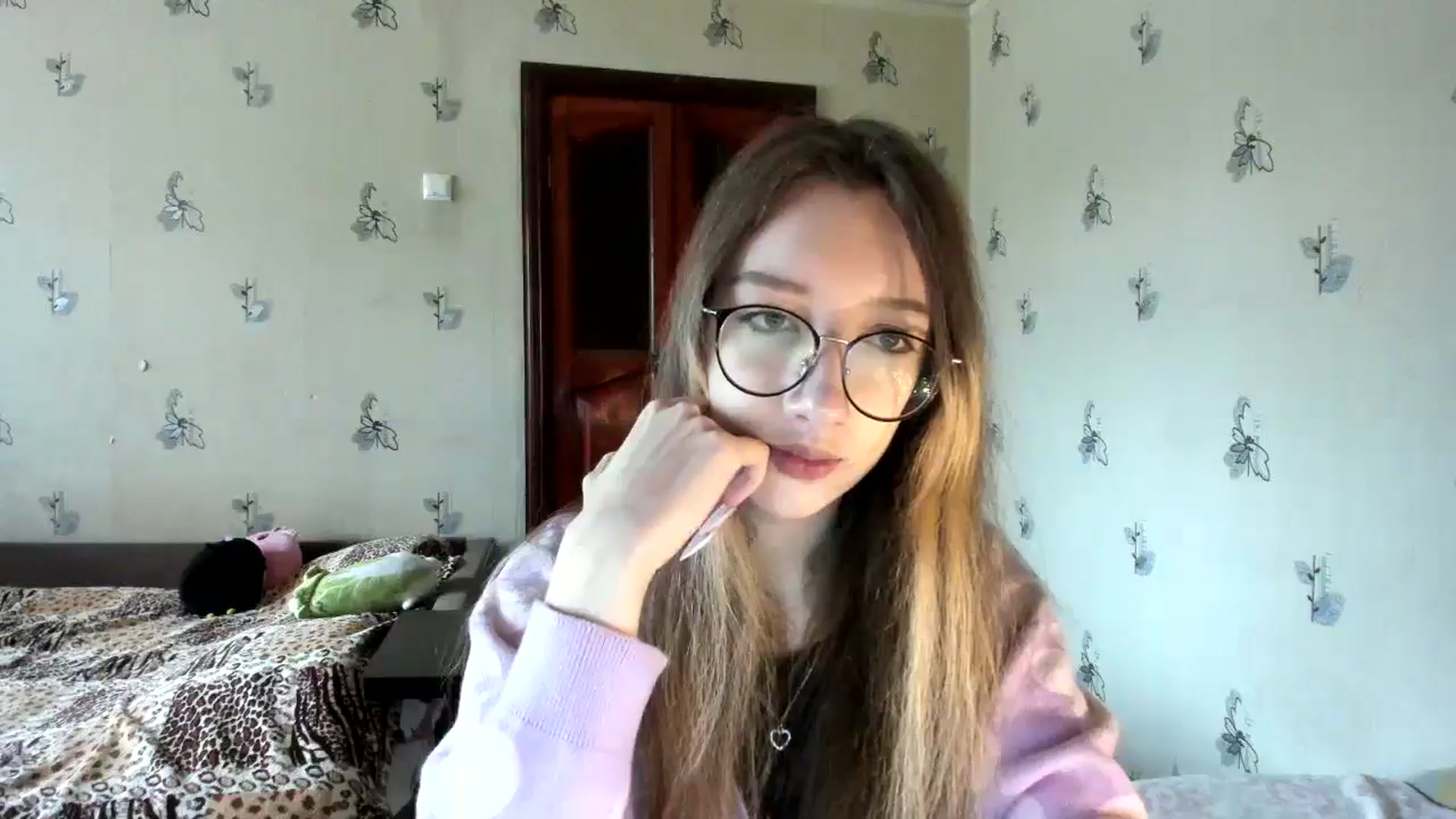 Gallery image thumbnail from CandyyCrushh's myfreecams stream on, 10/27/2024, 10:53 image 5 of 20