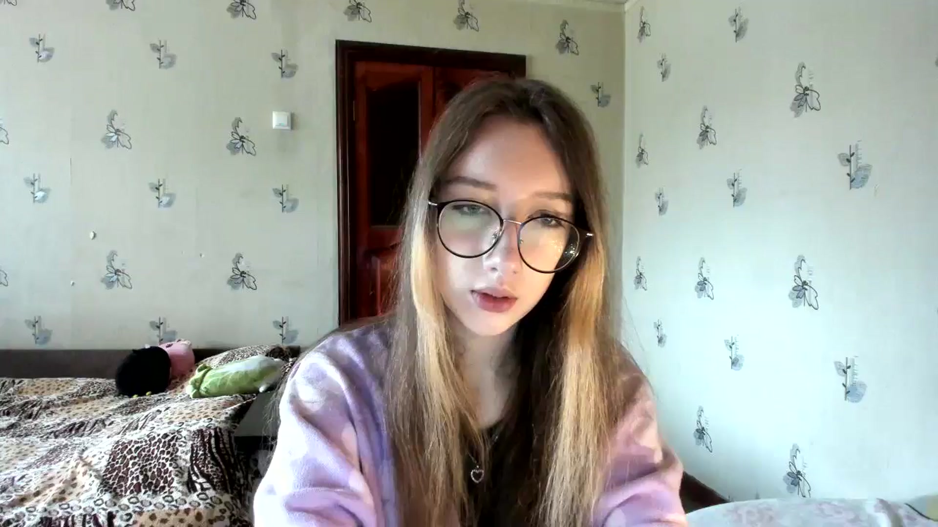 Gallery image thumbnail from CandyyCrushh's myfreecams stream on, 10/27/2024, 10:53 image 14 of 20