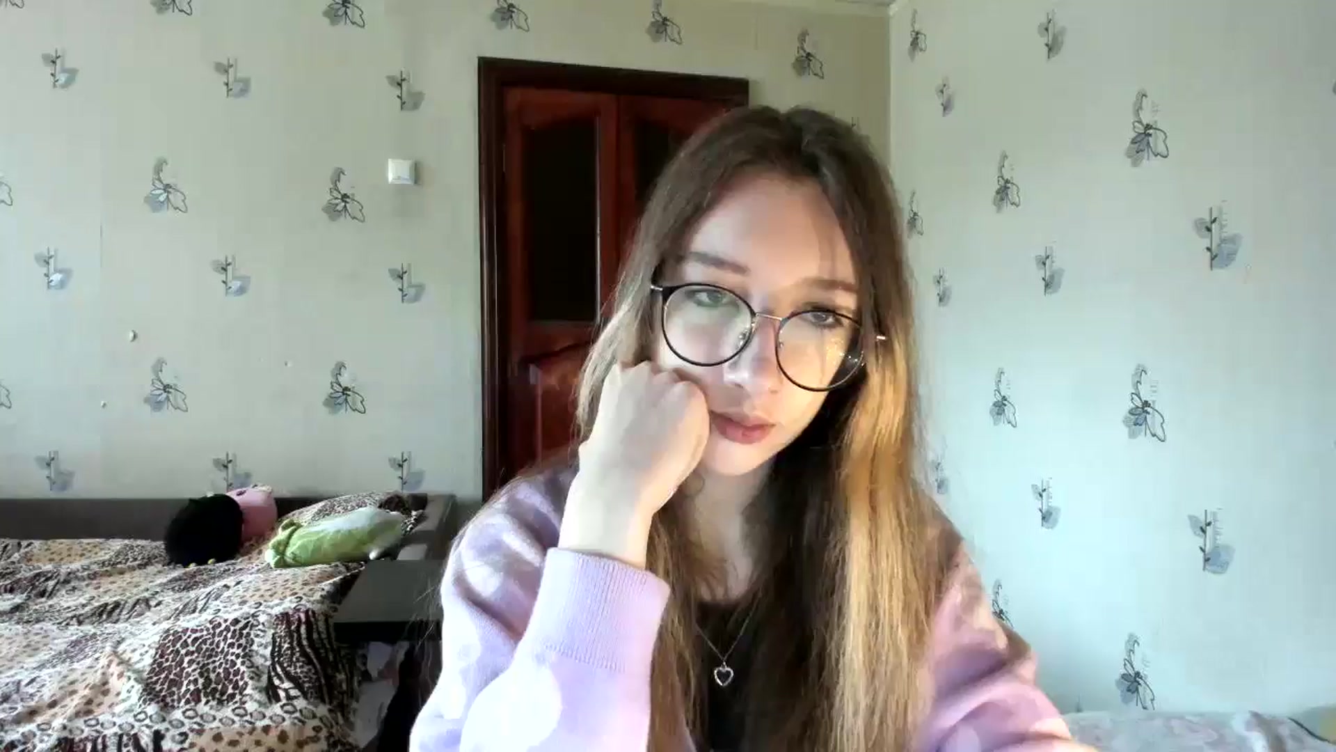 Gallery image thumbnail from CandyyCrushh's myfreecams stream on, 10/27/2024, 10:53 image 6 of 20